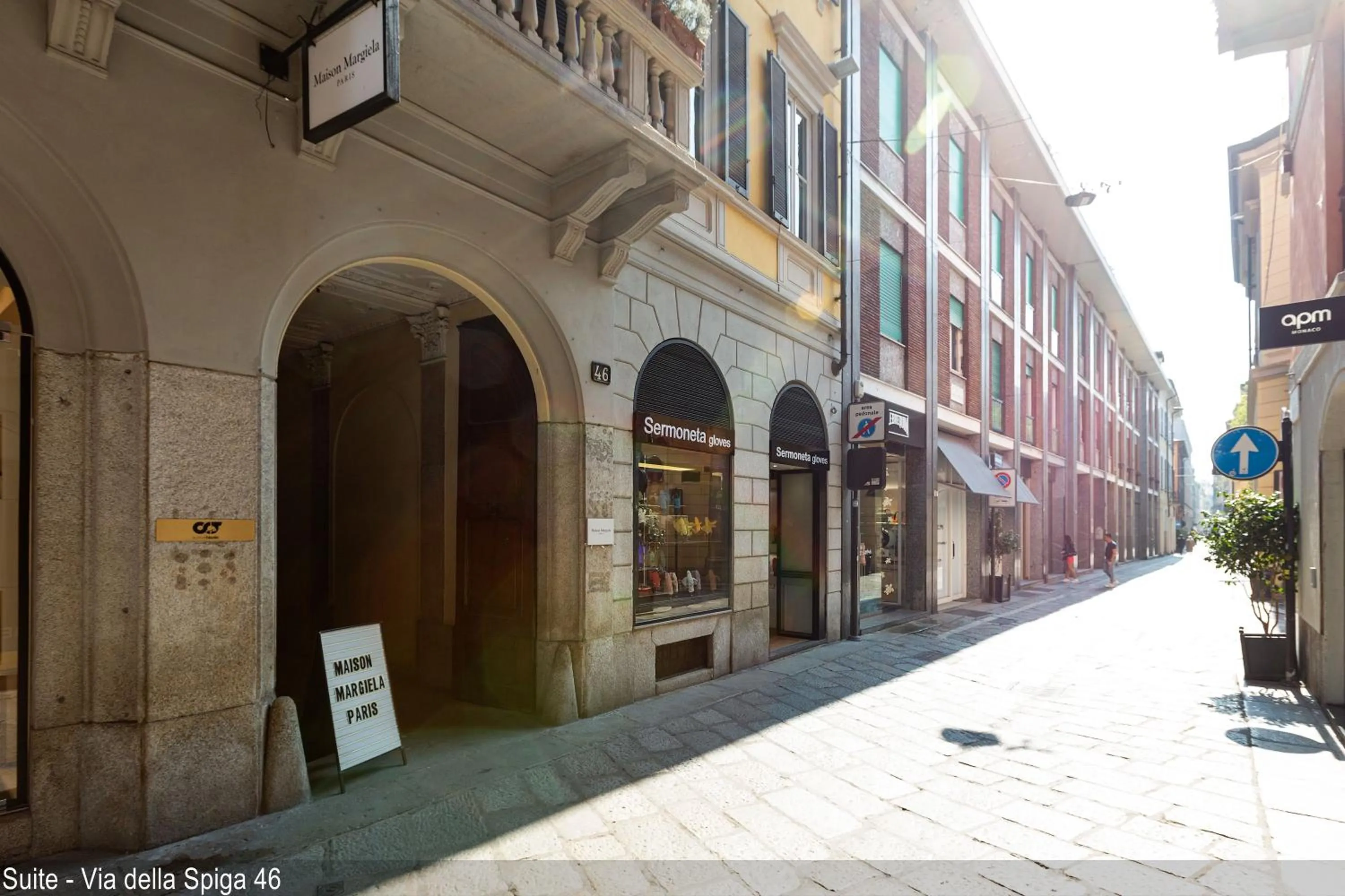 Neighbourhood in Brera Apartments in Via della Spiga
