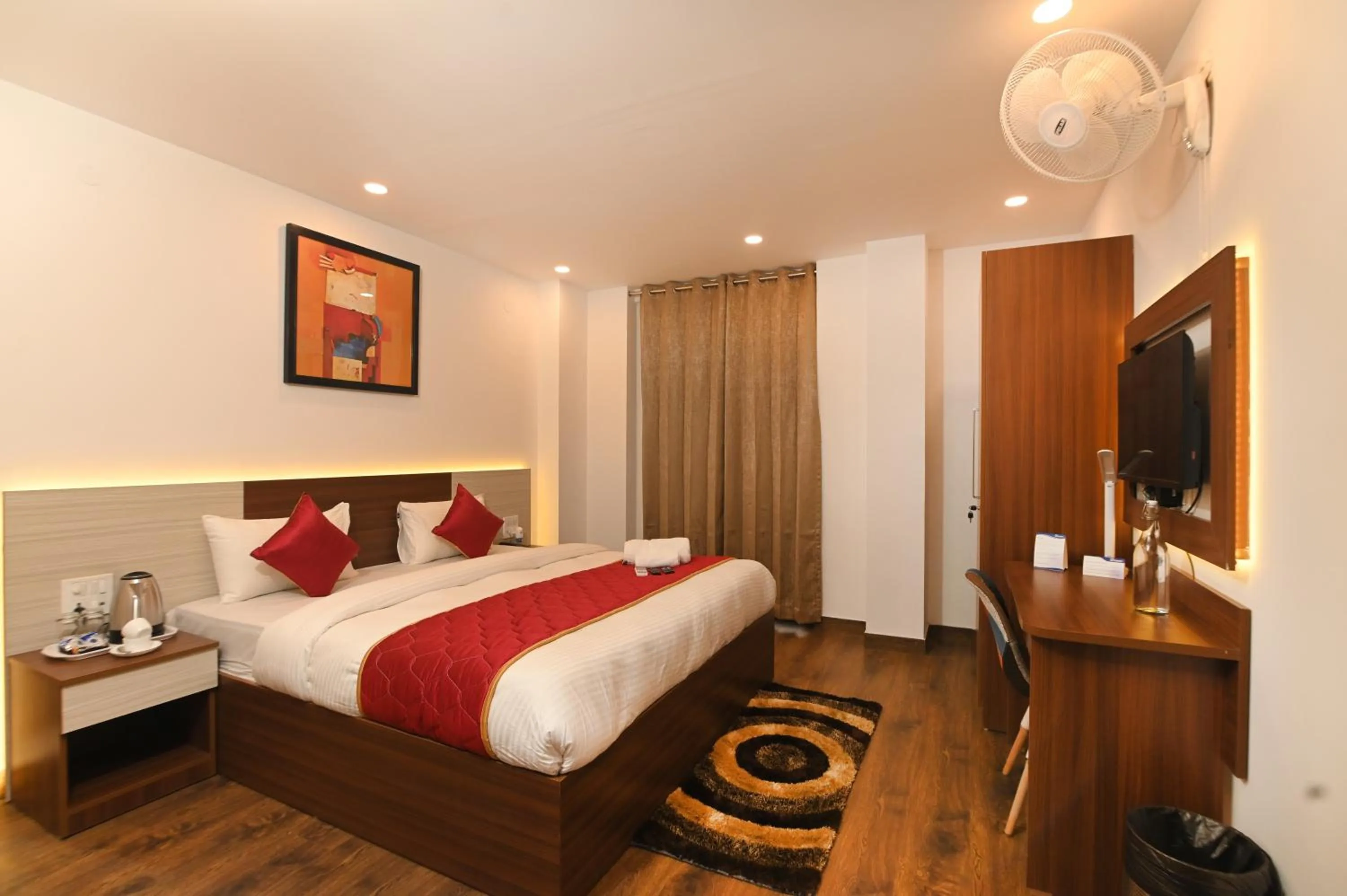 Bedroom, Bed in The Altruist Business Stays , DLF Phase 3