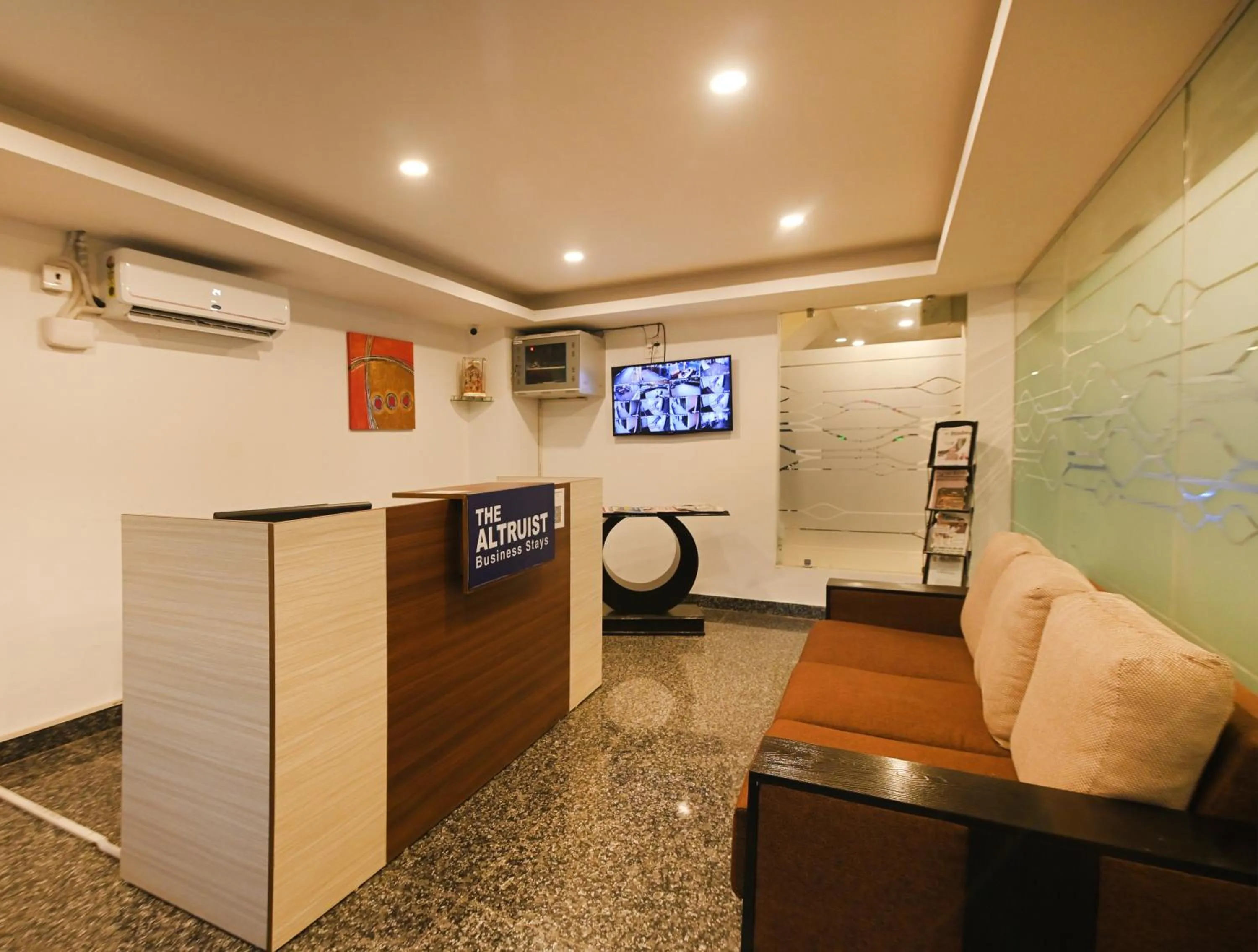 Lobby or reception in The Altruist Business Stays , DLF Phase 3