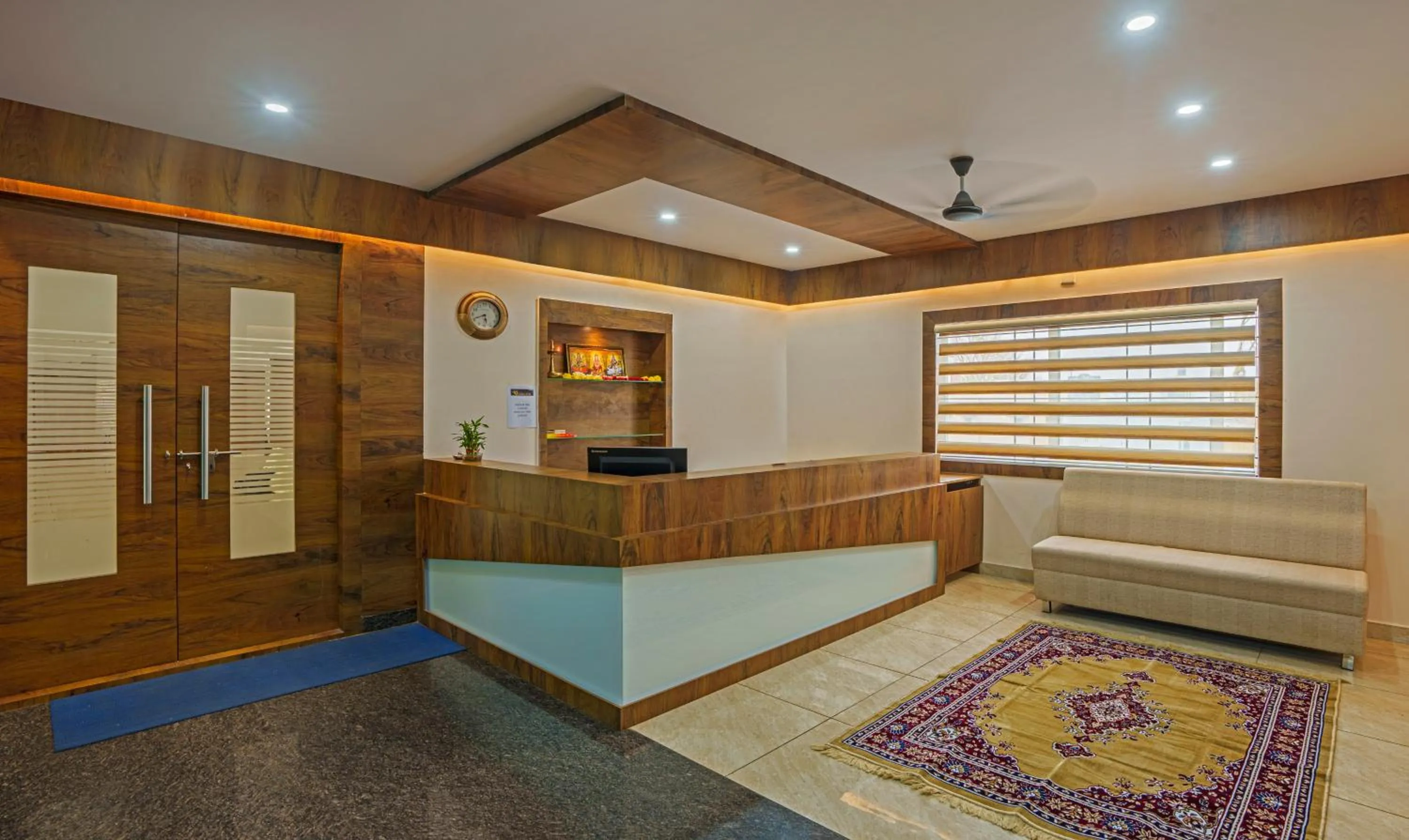 Lobby or reception in Treebo Global Stay, Uttarahalli