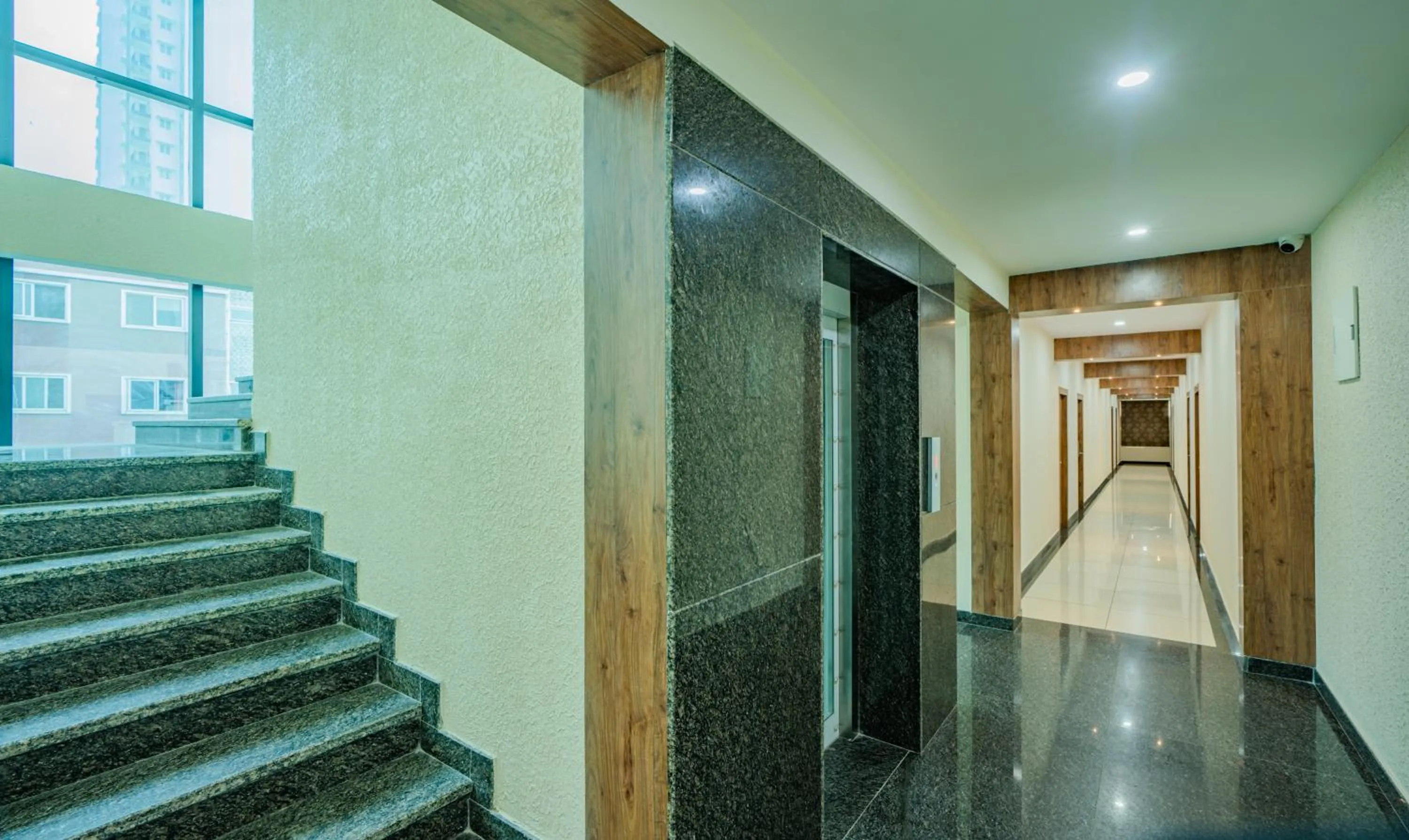 elevator in Treebo Global Stay, Uttarahalli