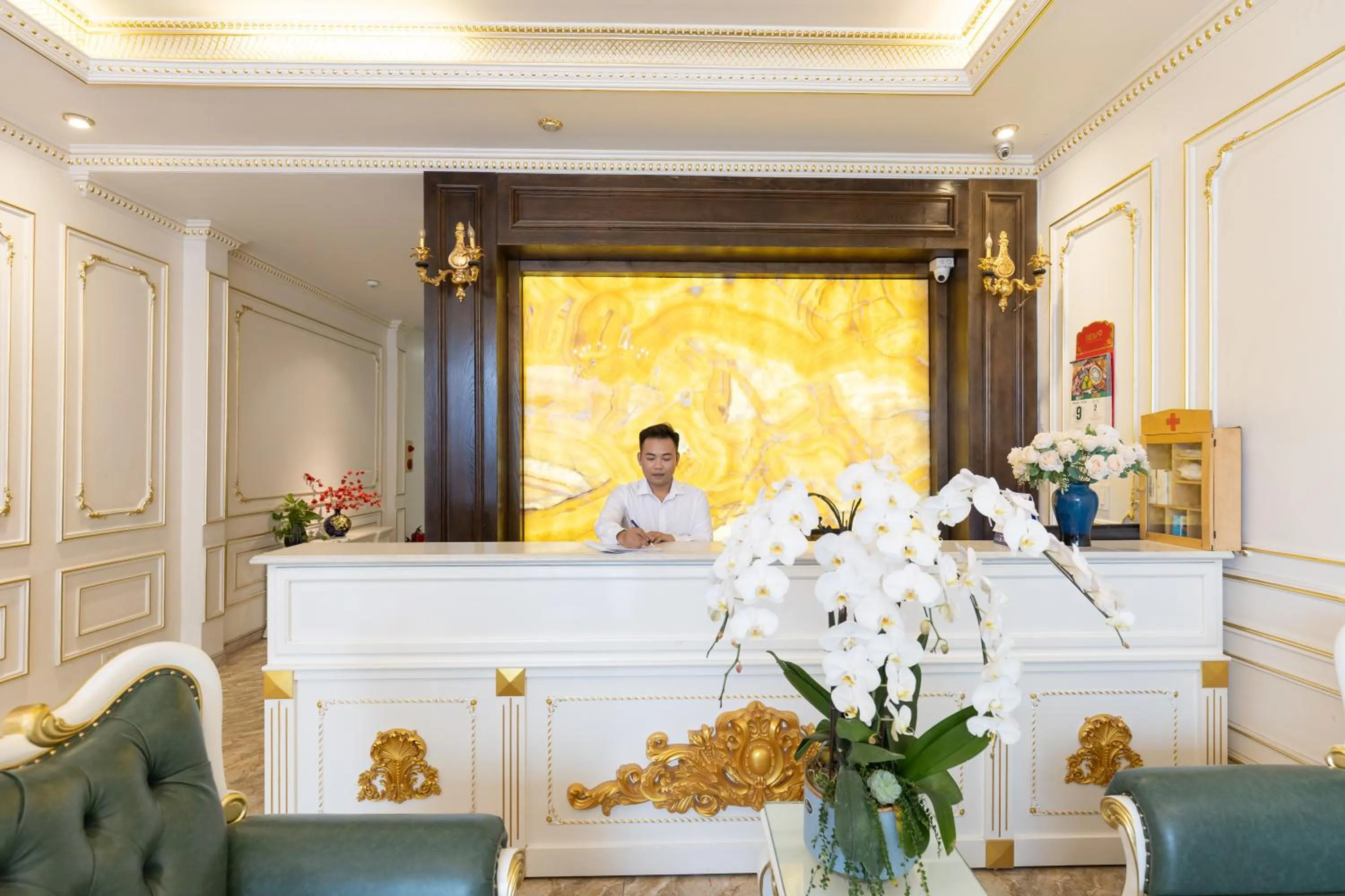 Staff in Royal Hotel Thanh Trì