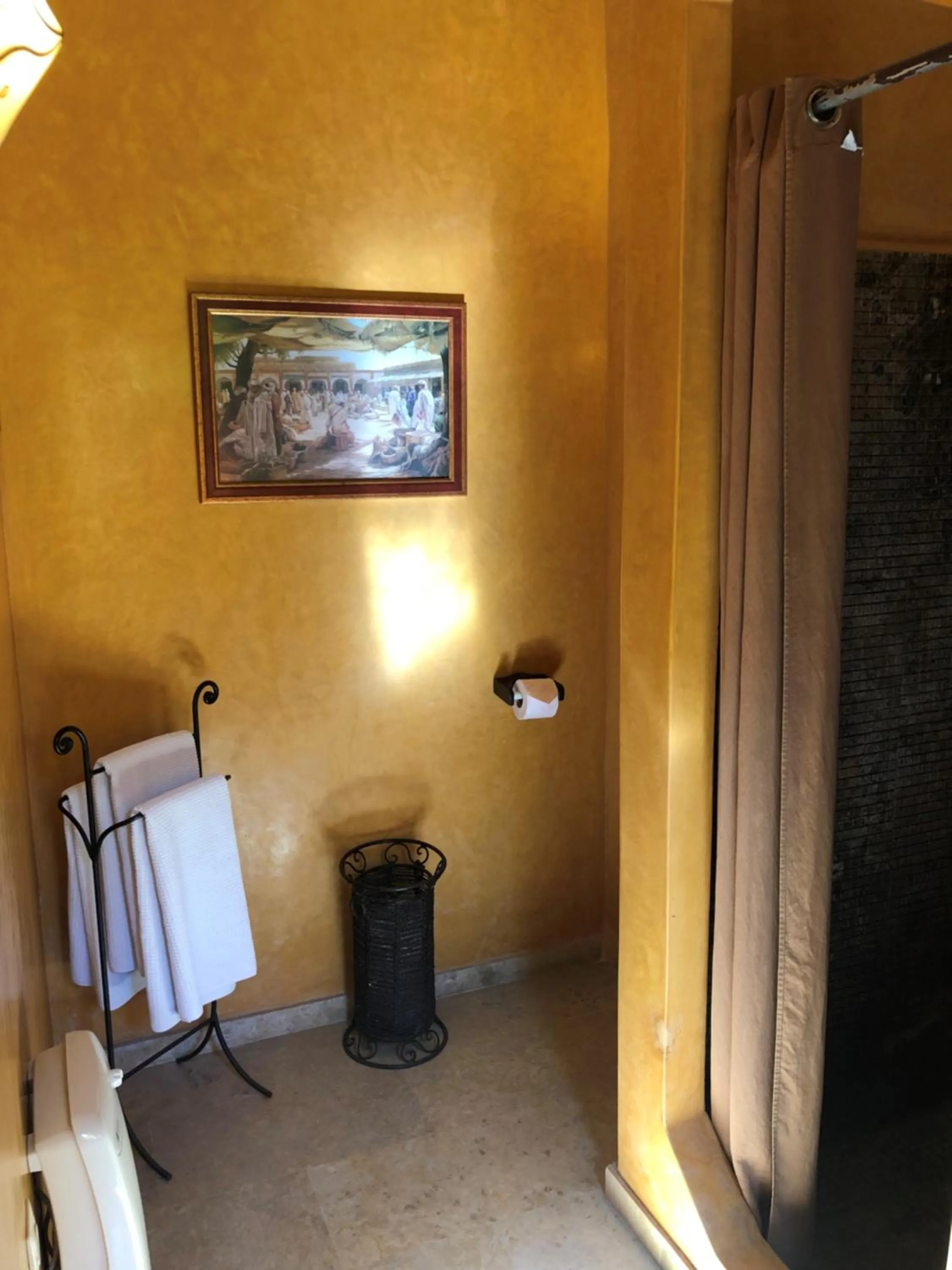 Bathroom, Bed in Riad Soleil D'orient