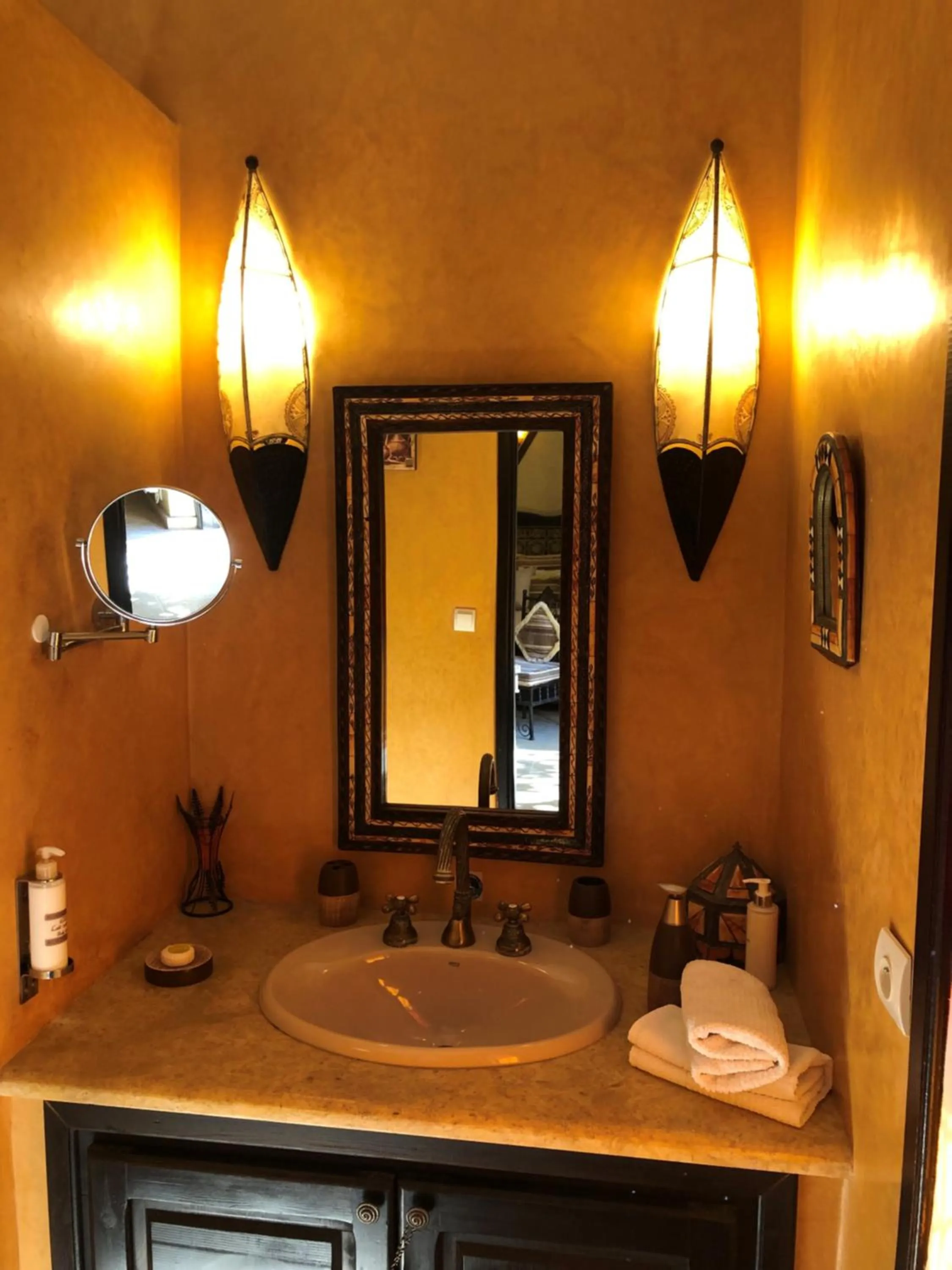 Bathroom in Riad Soleil D'orient