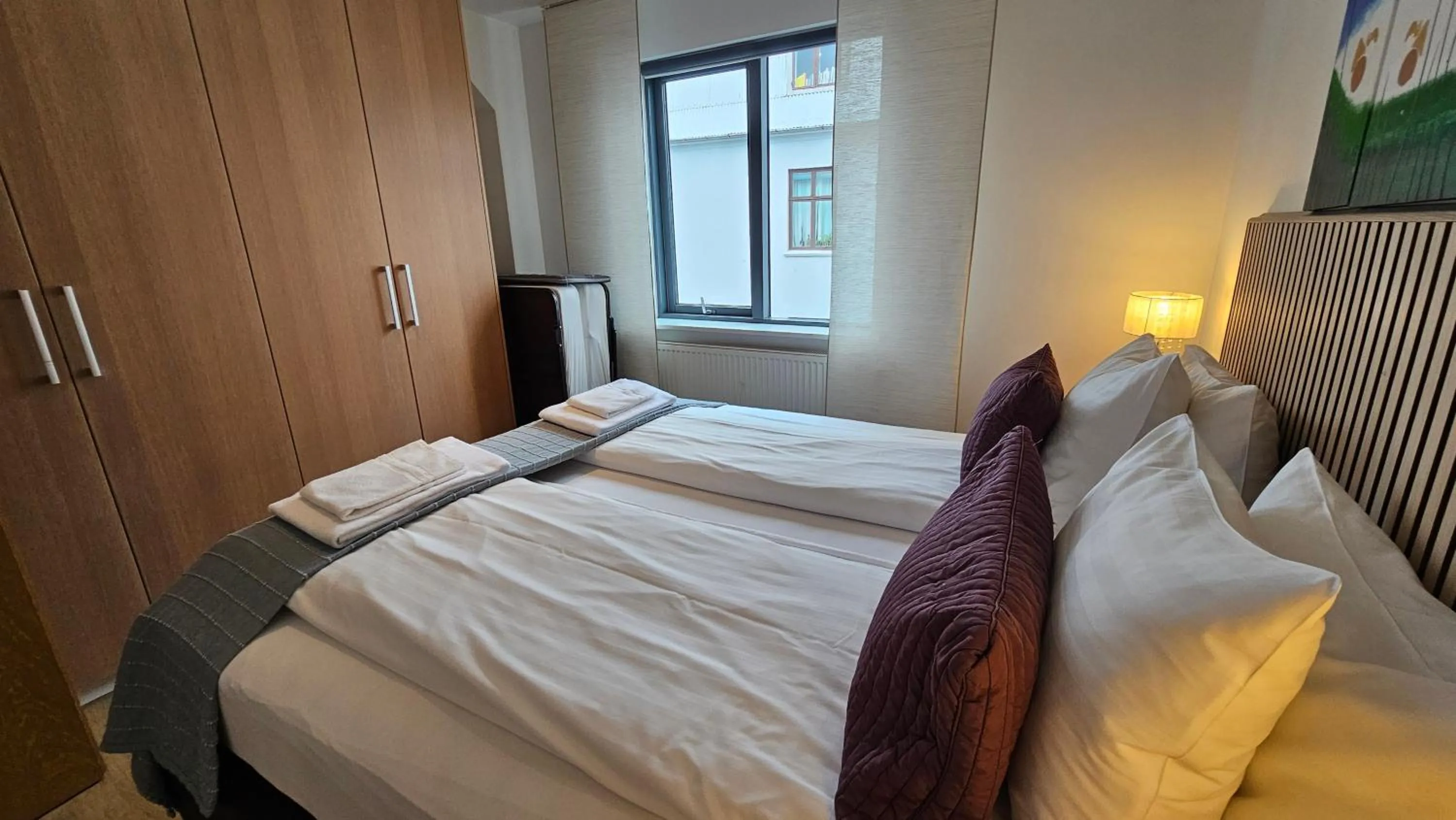 Bedroom, Bed in Reykjavik4You Apartments