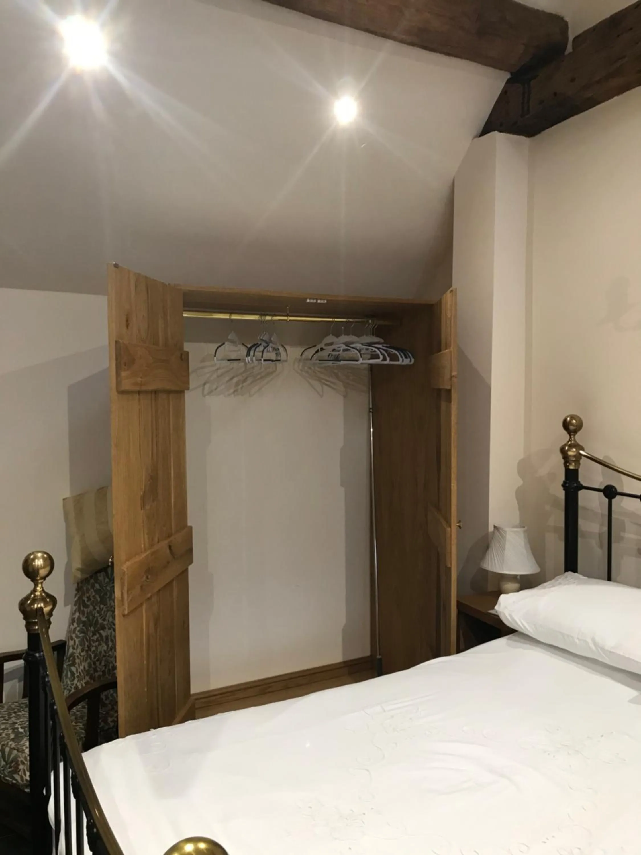 Bedroom, Bed in Nuneaton - Cottage - Sleeps 2 - Parking - Garden