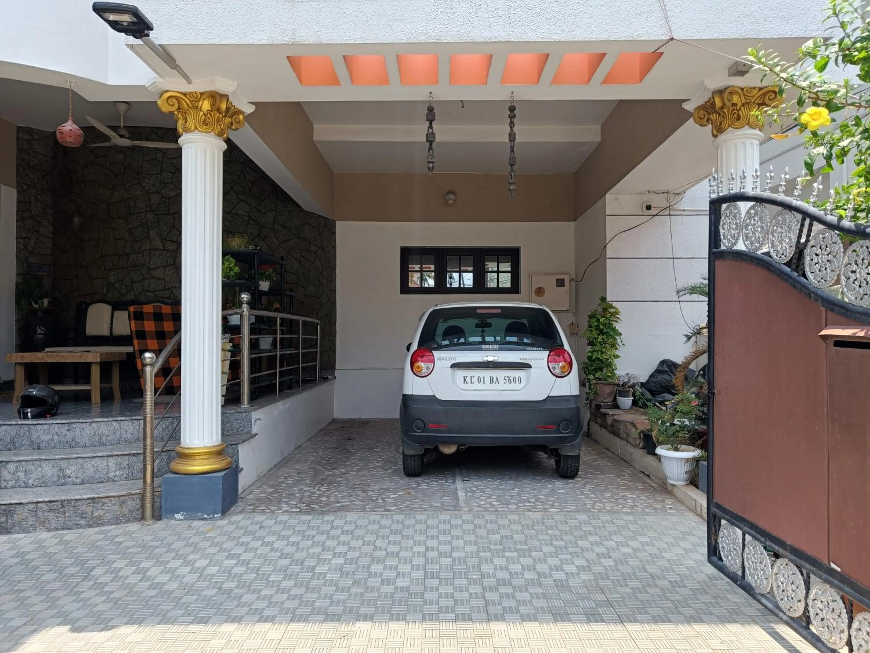 NALINAM HOMESTAY