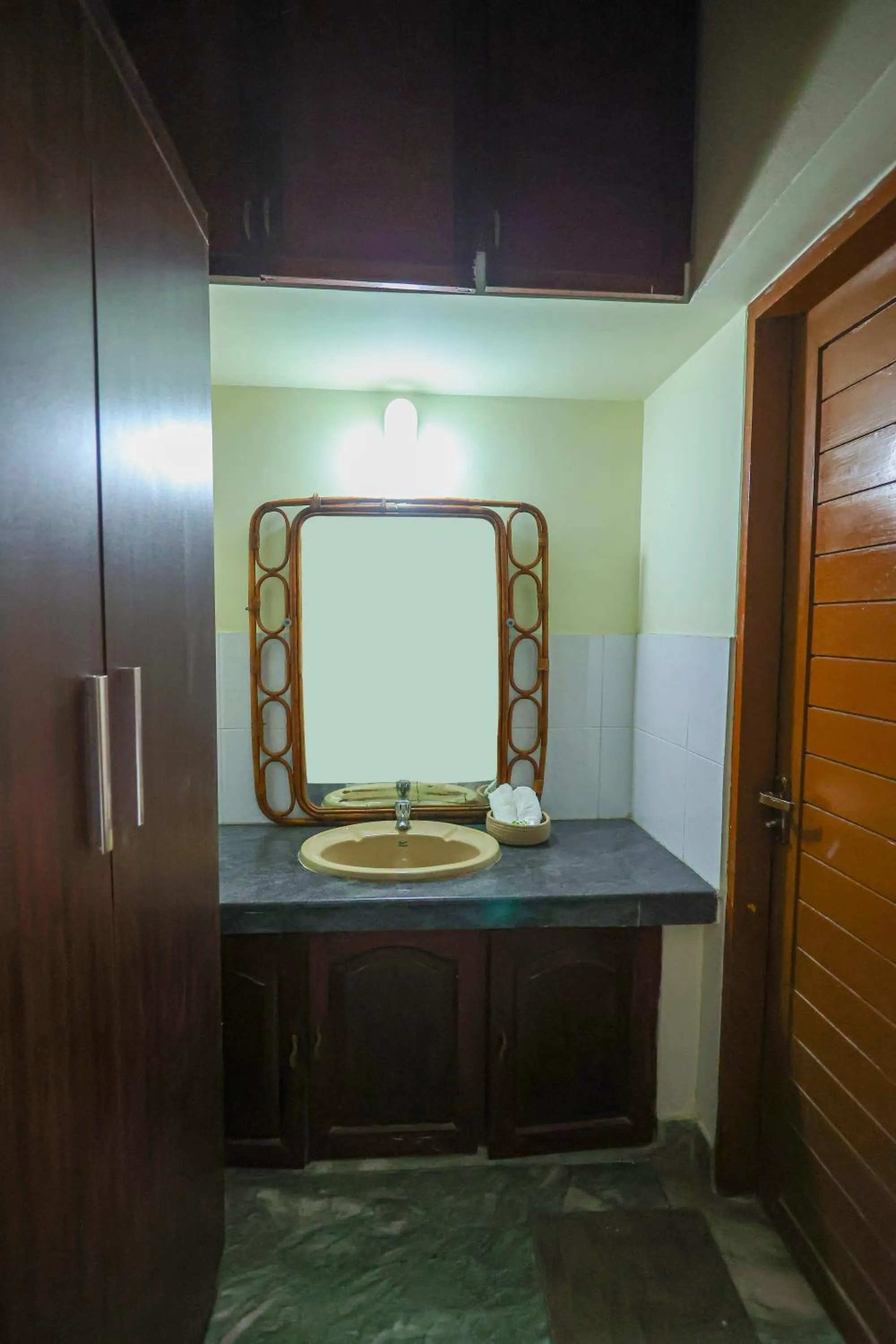 NALINAM HOMESTAY