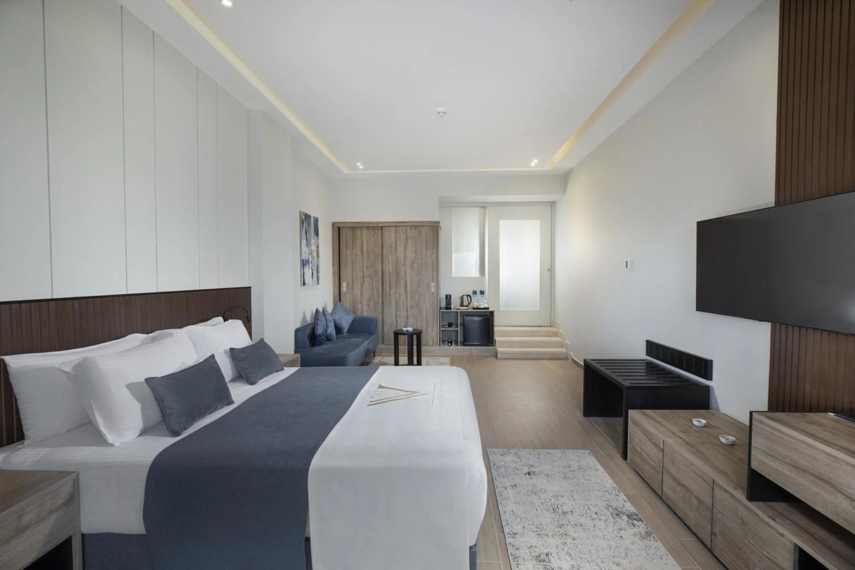 Bedroom, Bed in THE V Luxury Resort Sahl Hasheesh