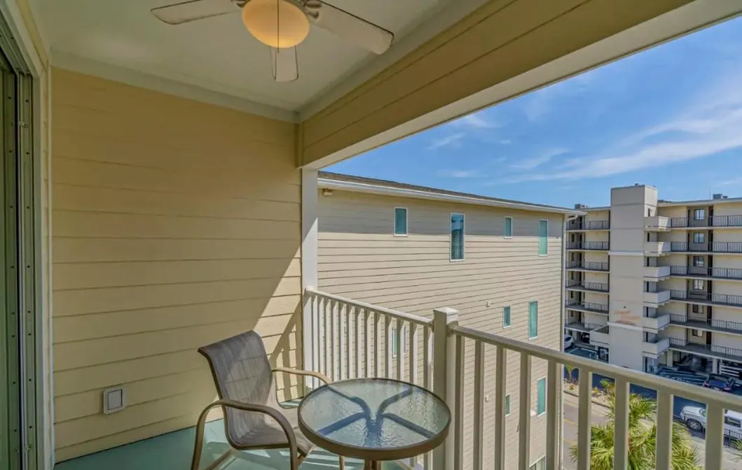 Stunning Ocean Breeze Luxury Villas 4D-Across The Street From The Ocean! Sleeps 10 guests!