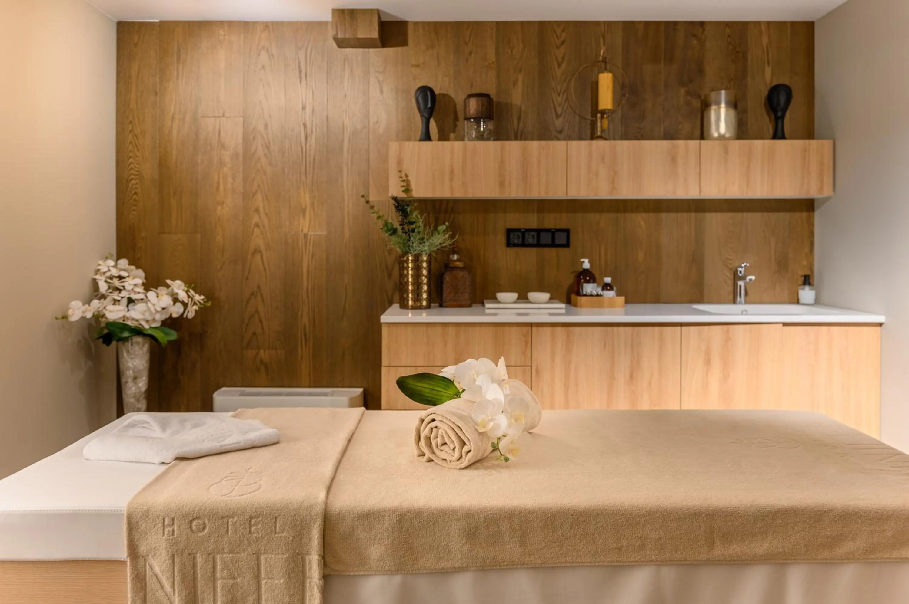 Massage in Hotel Vinifera Wine & Spa 5 Stars Superior