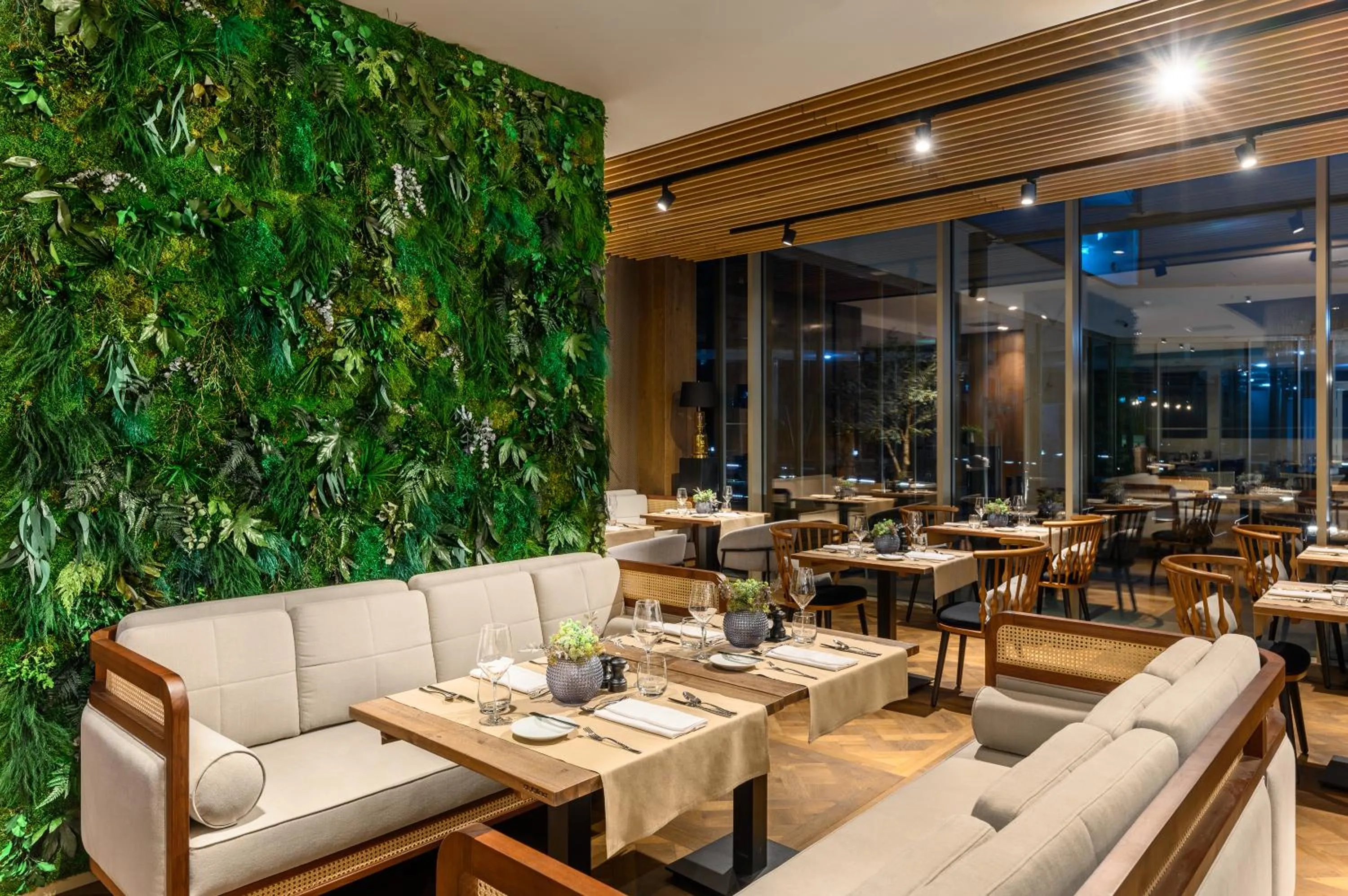 Restaurant/places to eat in Hotel Vinifera Wine & Spa 5 Stars Superior