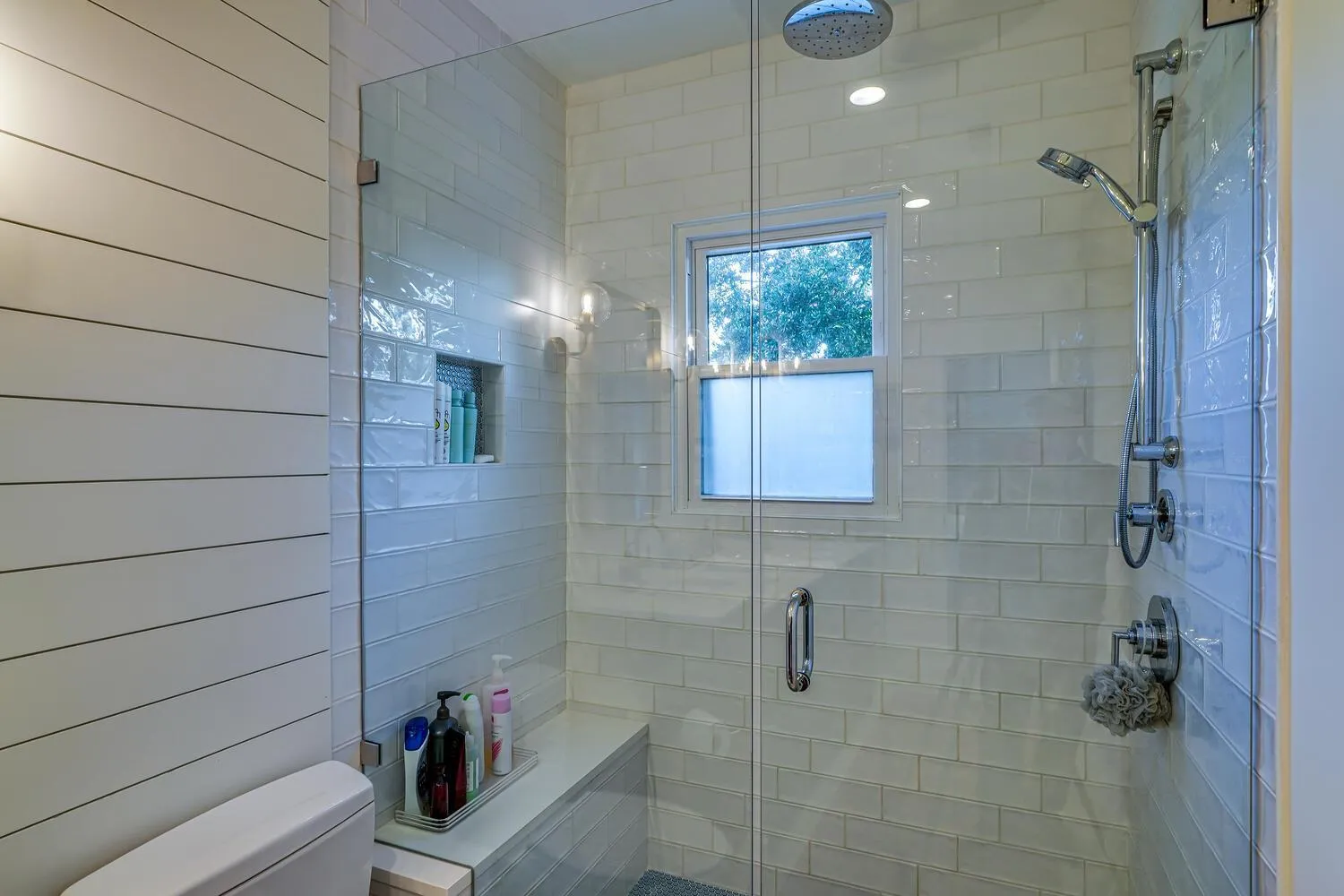 Bathroom in Seaside Cottage 81 - Pristine Grand Pavilion Home Pool Pass