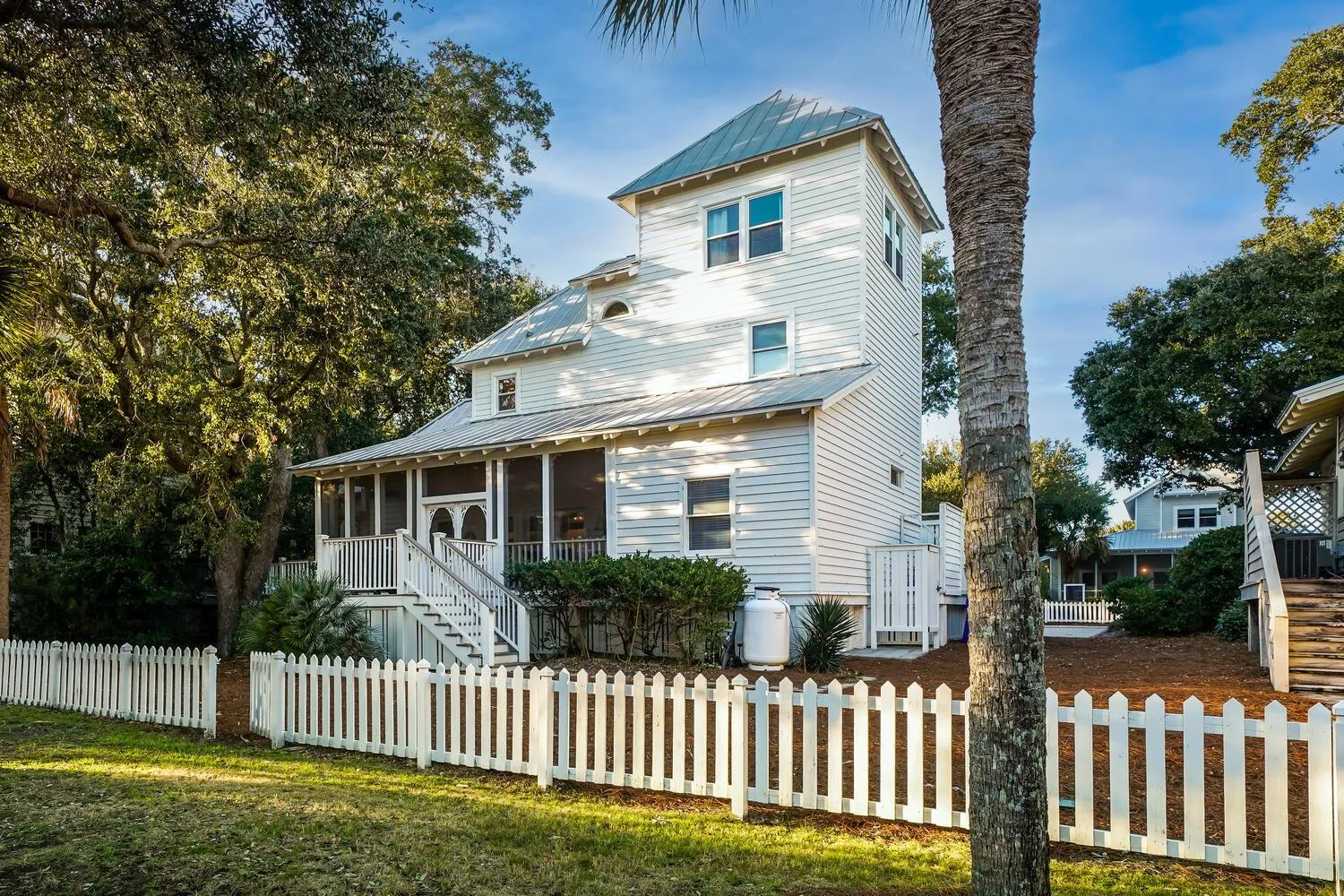 Property building in Seaside Cottage 81 - Pristine Grand Pavilion Home Pool Pass