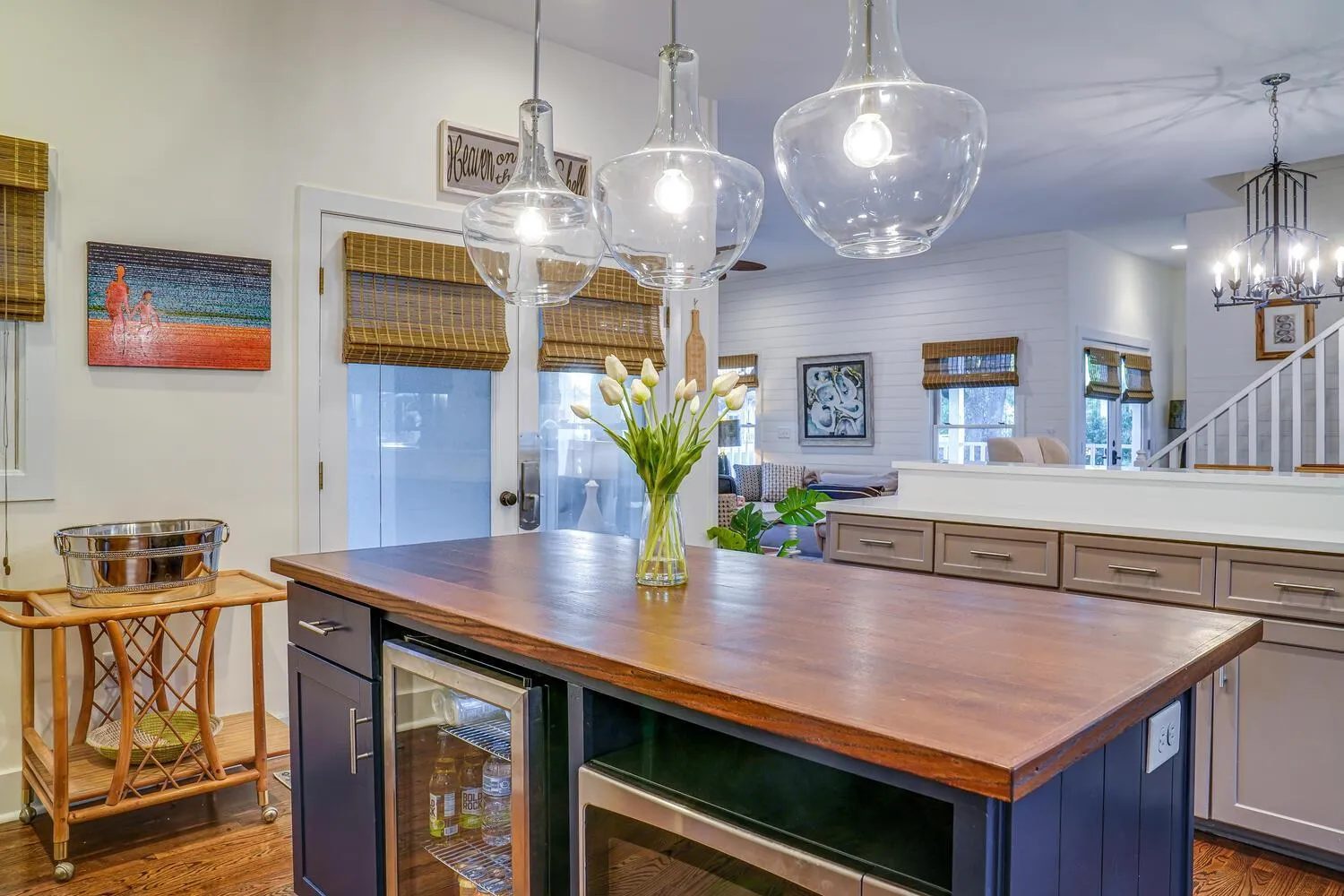 Kitchen or kitchenette in Seaside Cottage 81 - Pristine Grand Pavilion Home Pool Pass