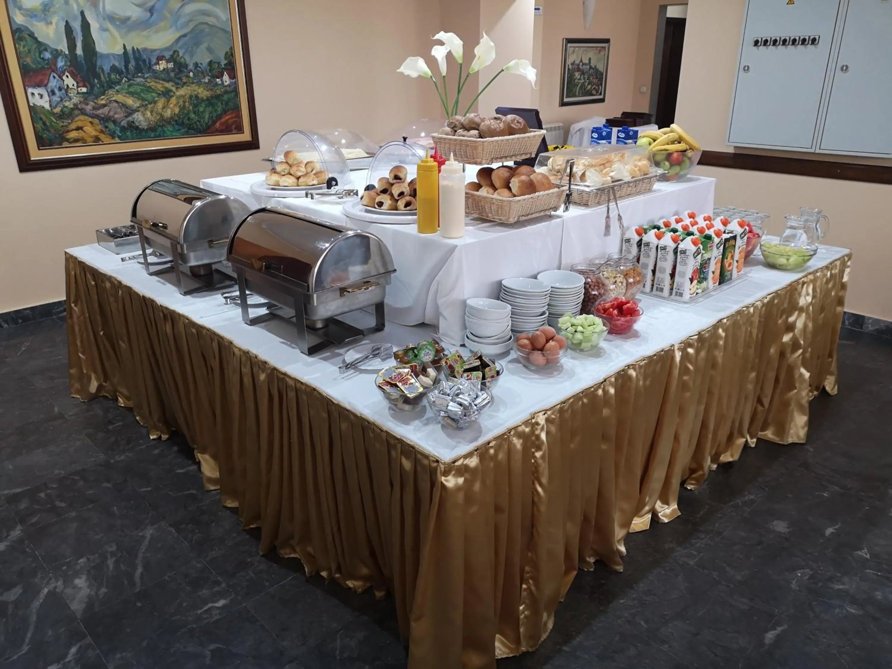 Breakfast in Hotel Elegance