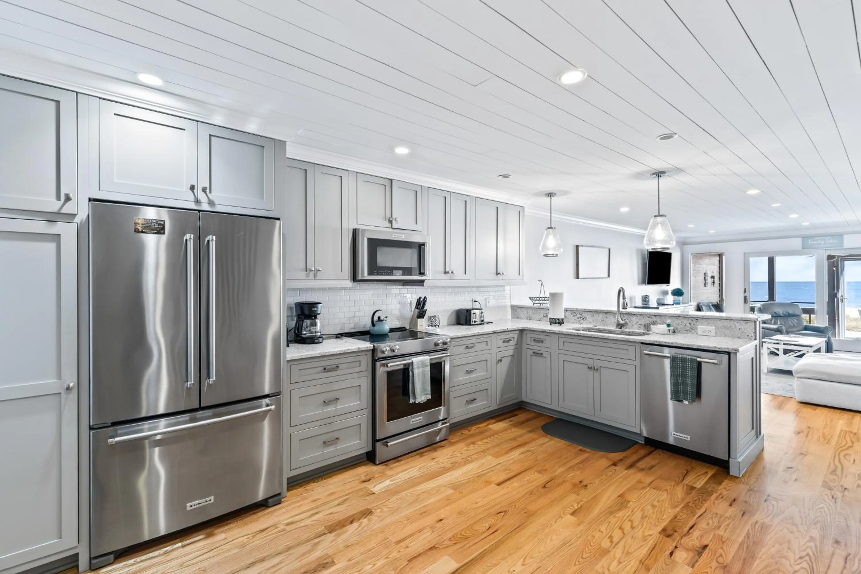 Kitchen or kitchenette in Beach Club Villa 31 - Luxurious Oceanfront - Beach Walkout