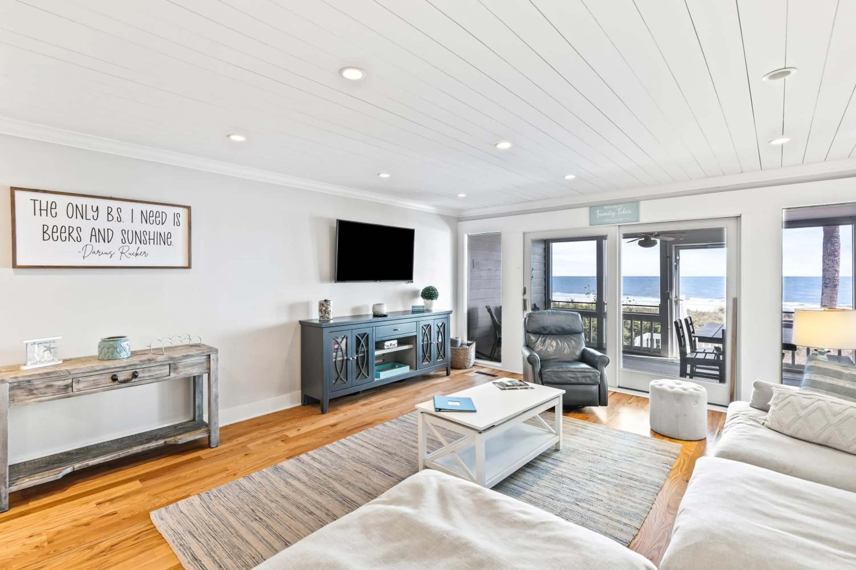 Bedroom in Beach Club Villa 31 - Luxurious Oceanfront - Beach Walkout