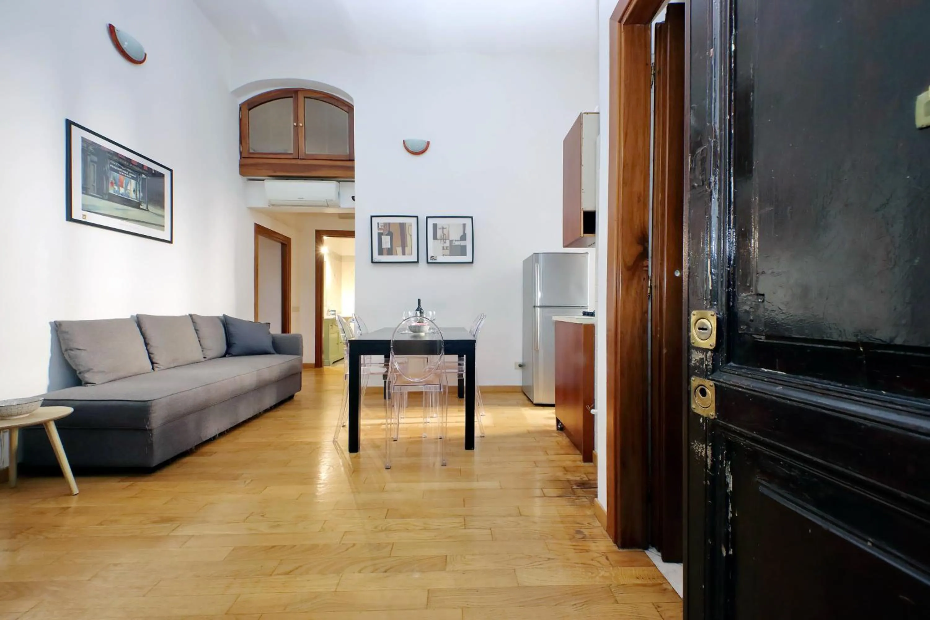 Living room in Vatican Spacious Modì Apartment