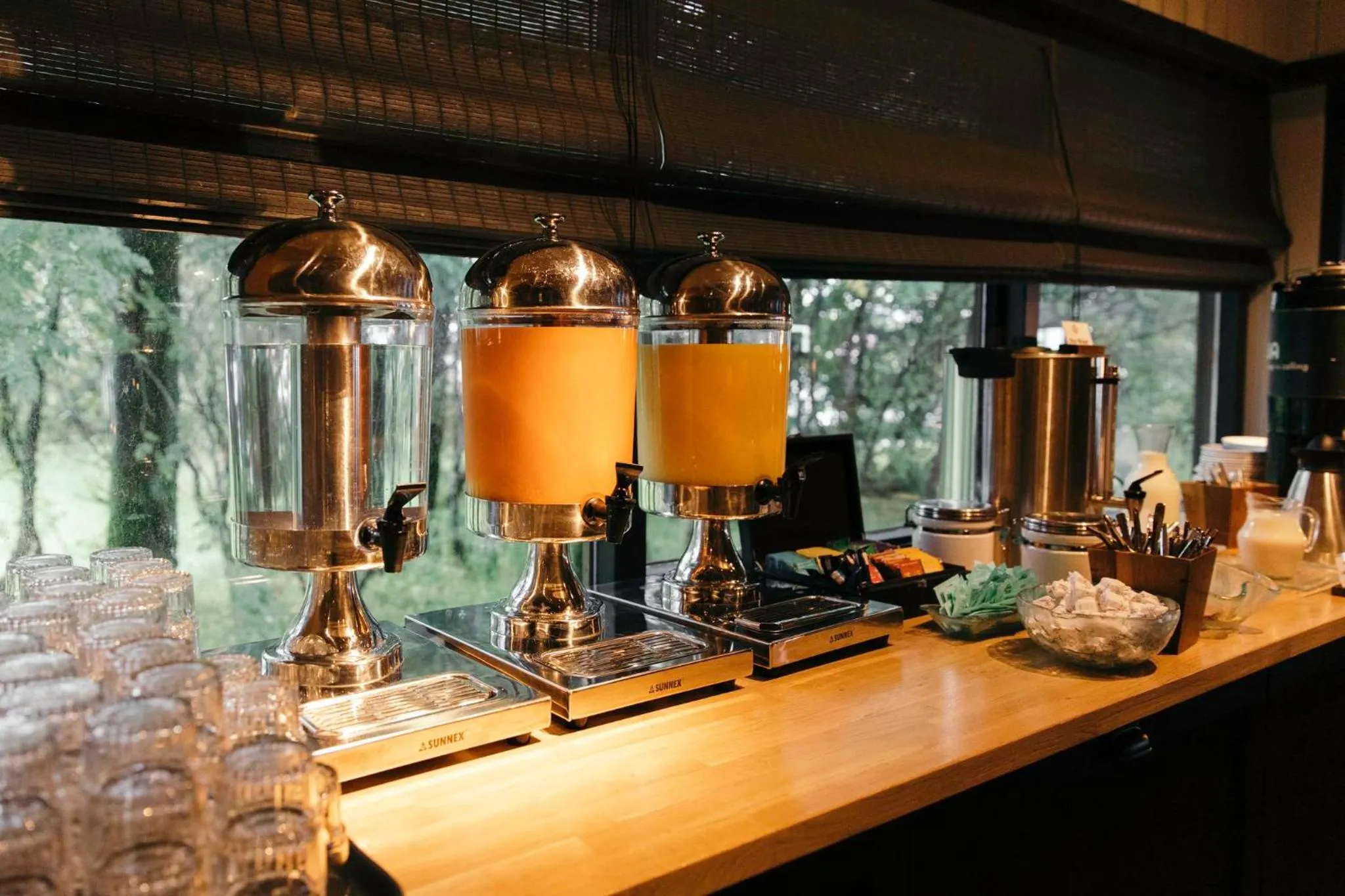 Buffet breakfast in Hotel Katla by Keahotels