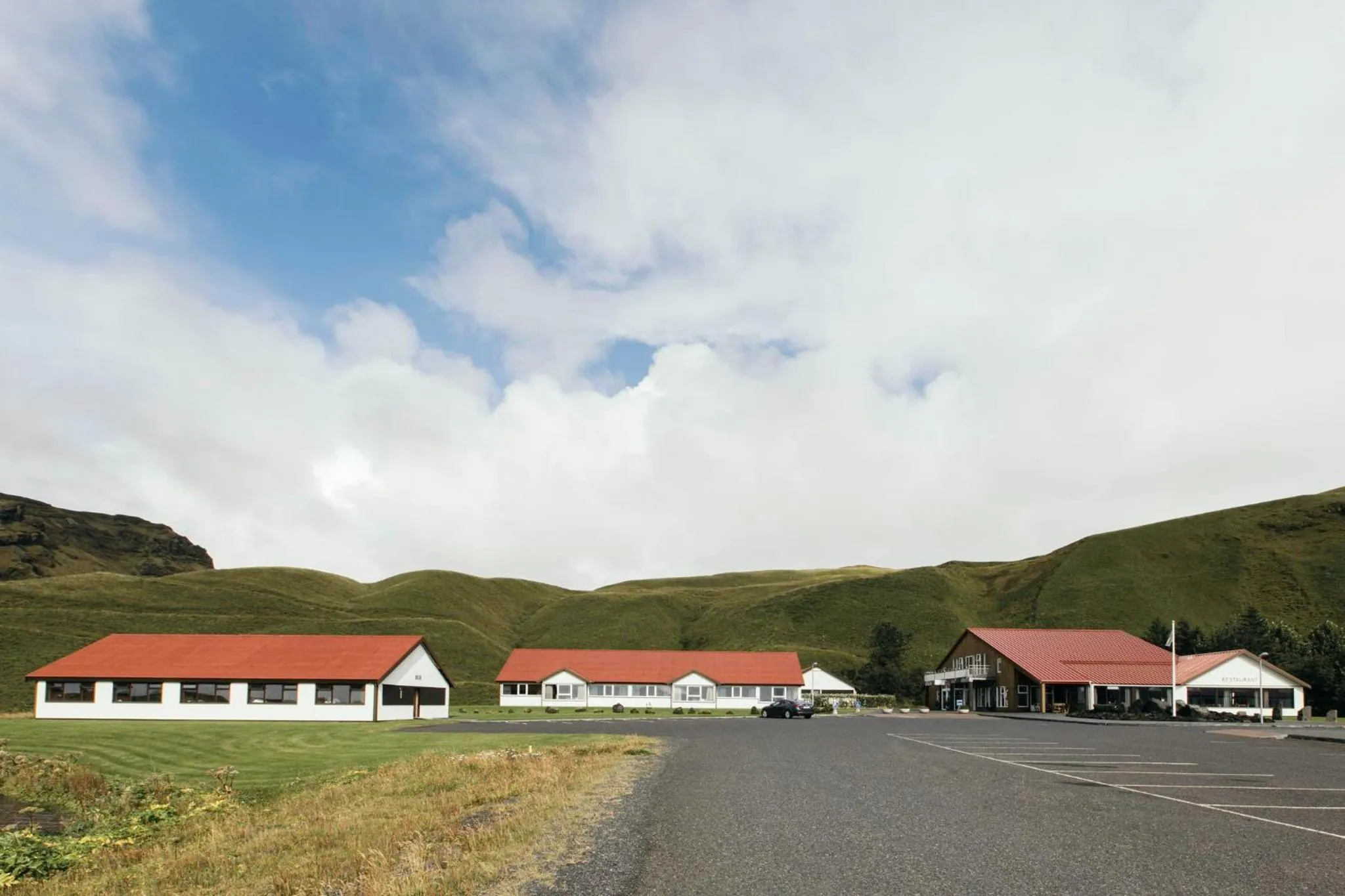 Property building in Hotel Katla by Keahotels