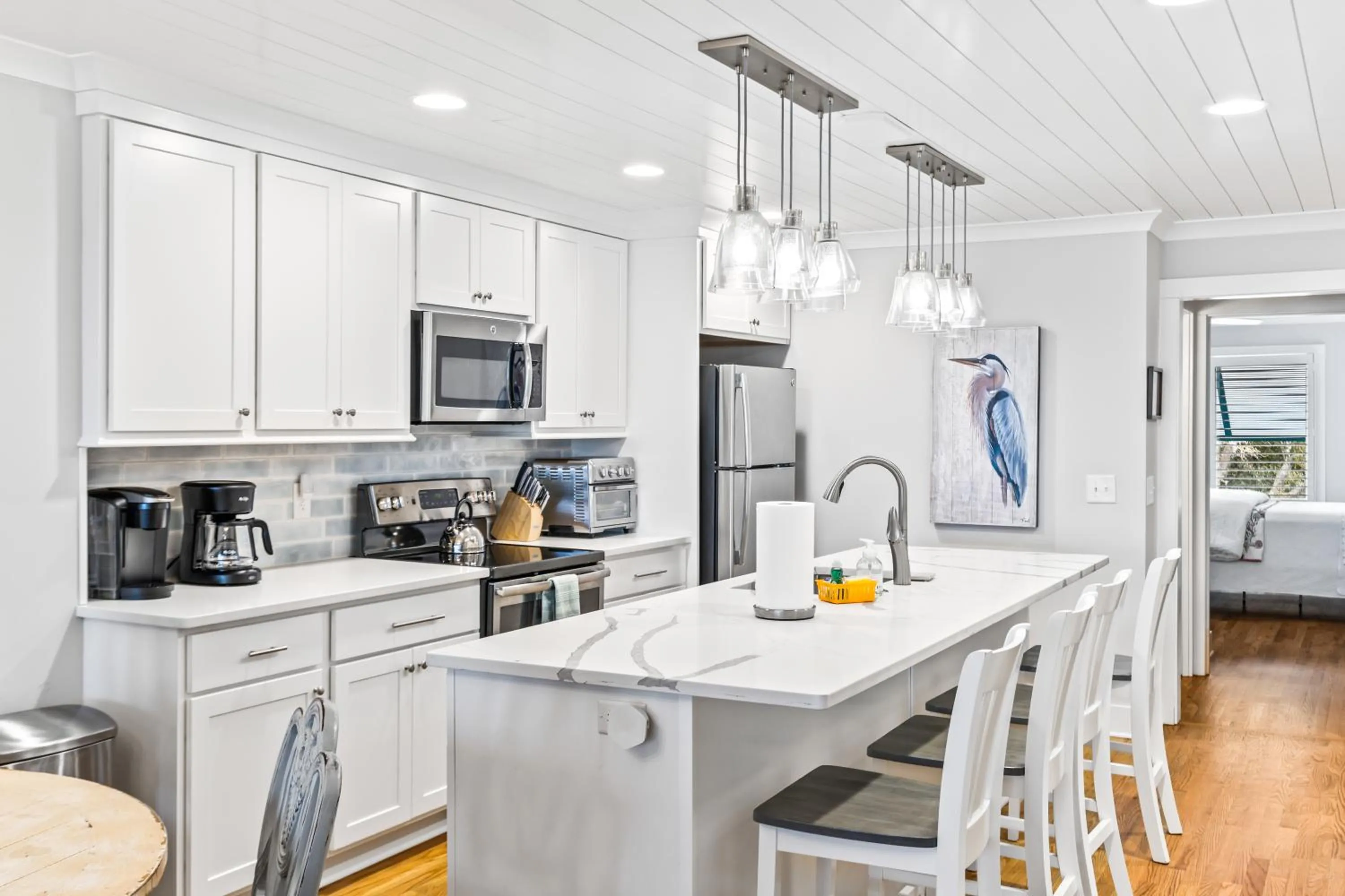 Kitchen or kitchenette in Beach Club Villa 32 - Newly Renovated! Direct Oceanfront