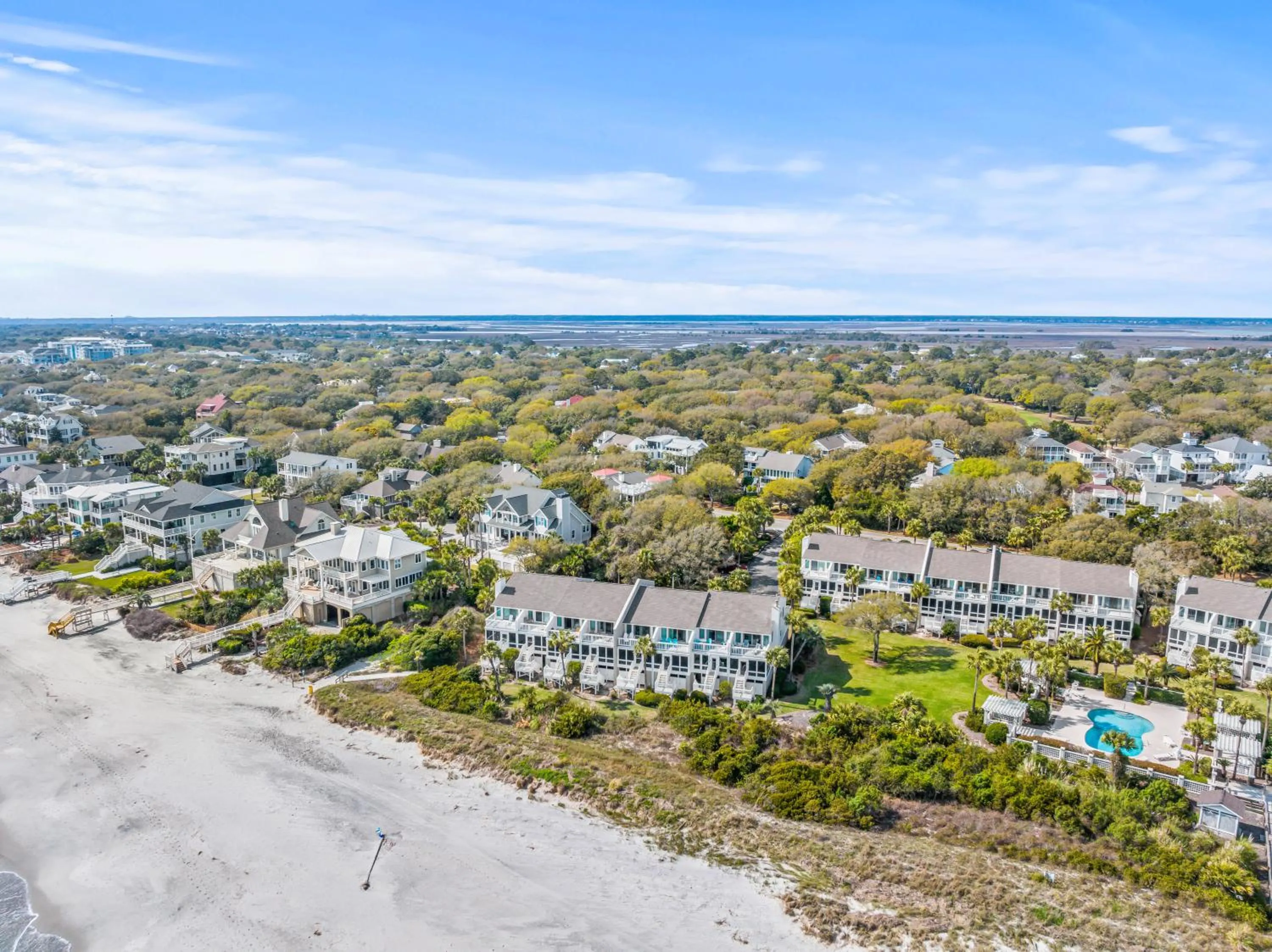 Property building in Beach Club Villa 32 - Newly Renovated! Direct Oceanfront