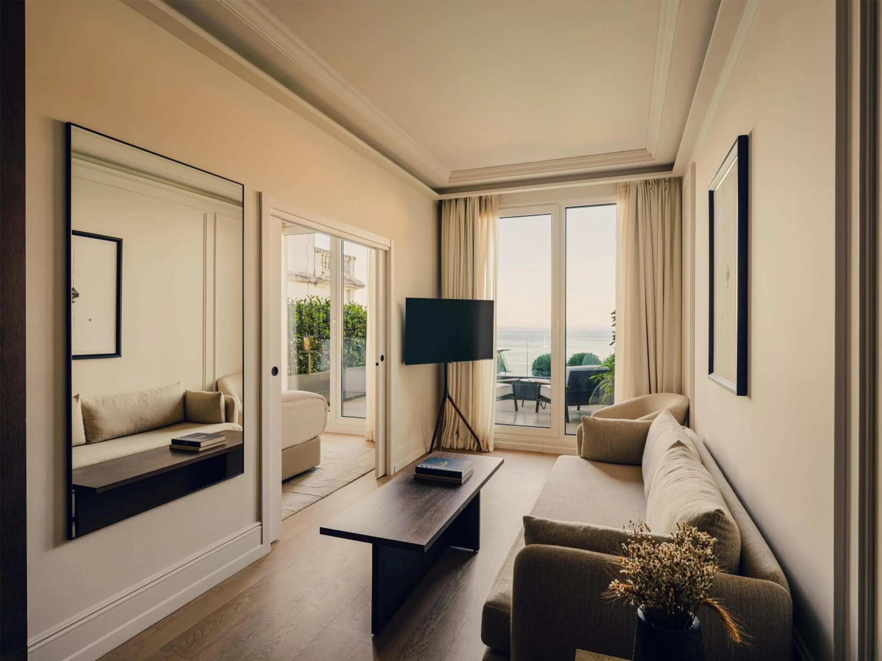 Photo of the whole room, Bed in Nobu Hotel San Sebastián