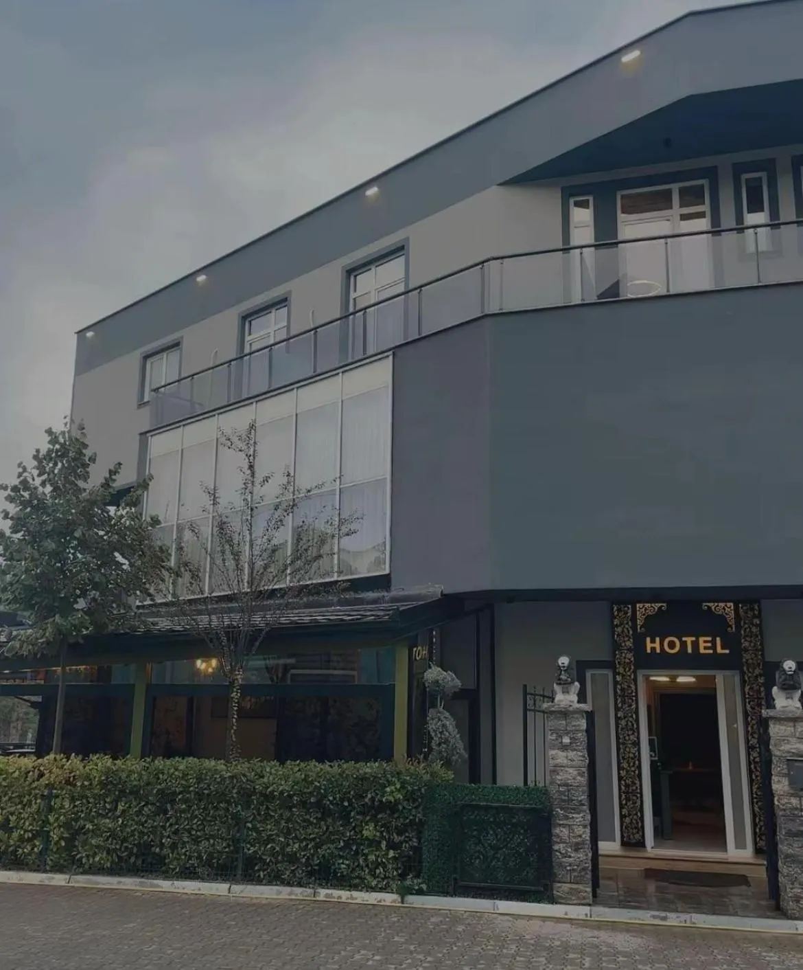 GRAND JNK Boutique Hotel