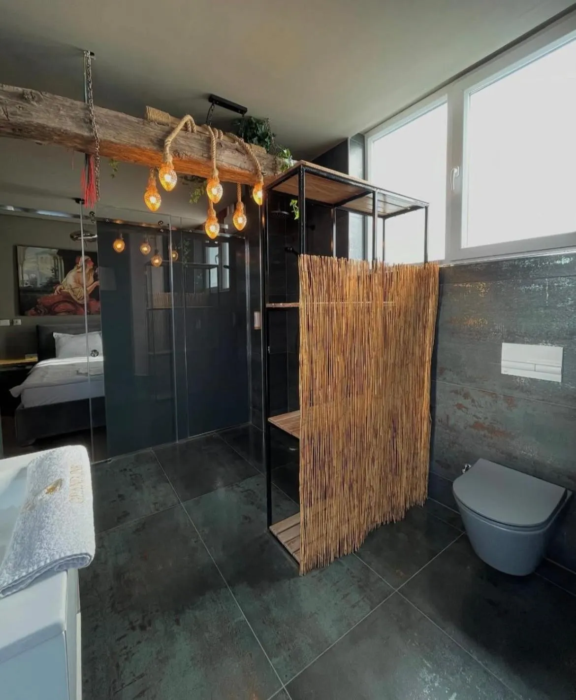 GRAND JNK Boutique Hotel