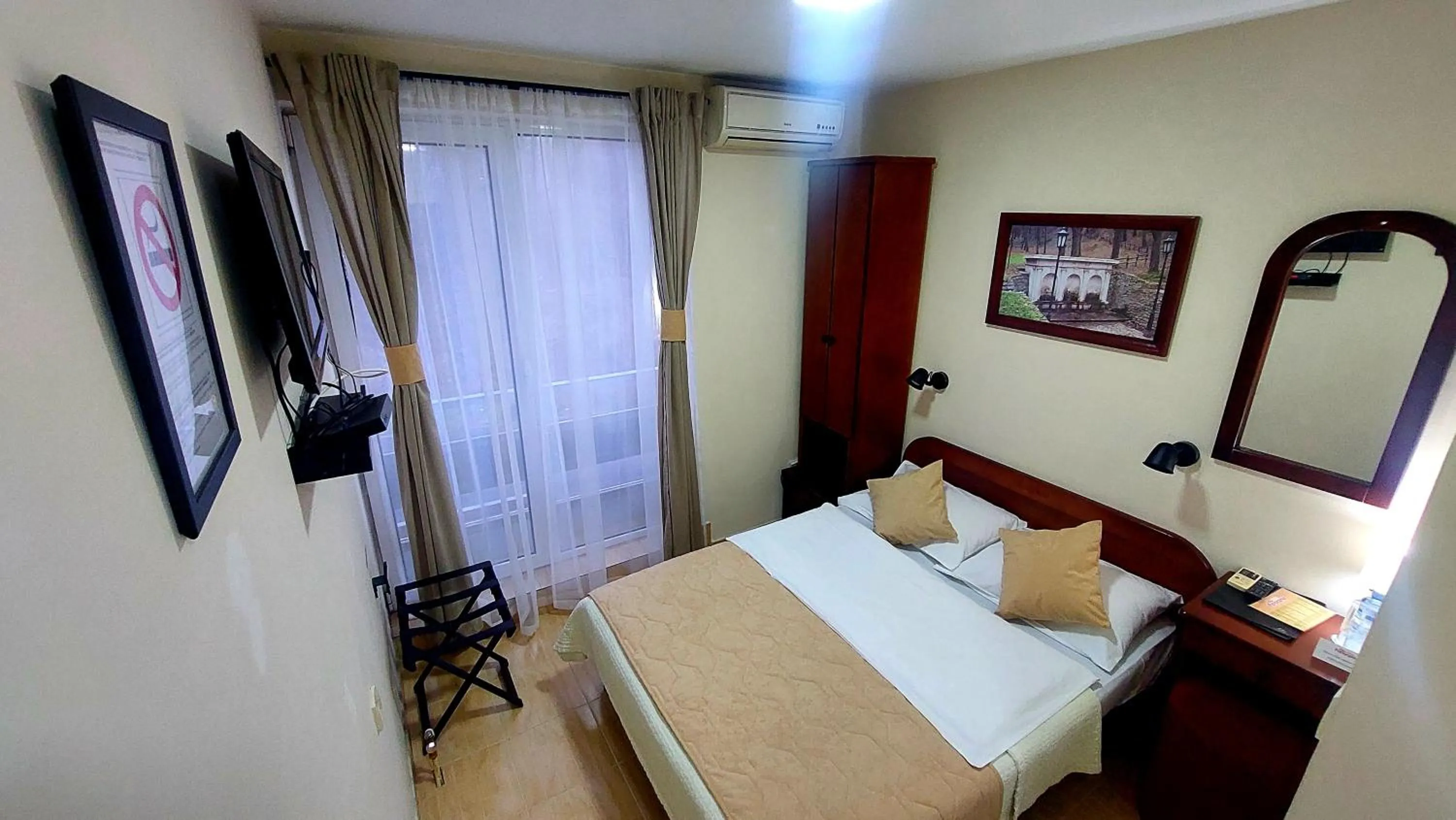 Bedroom, Bed in Hotel Villa Panorama