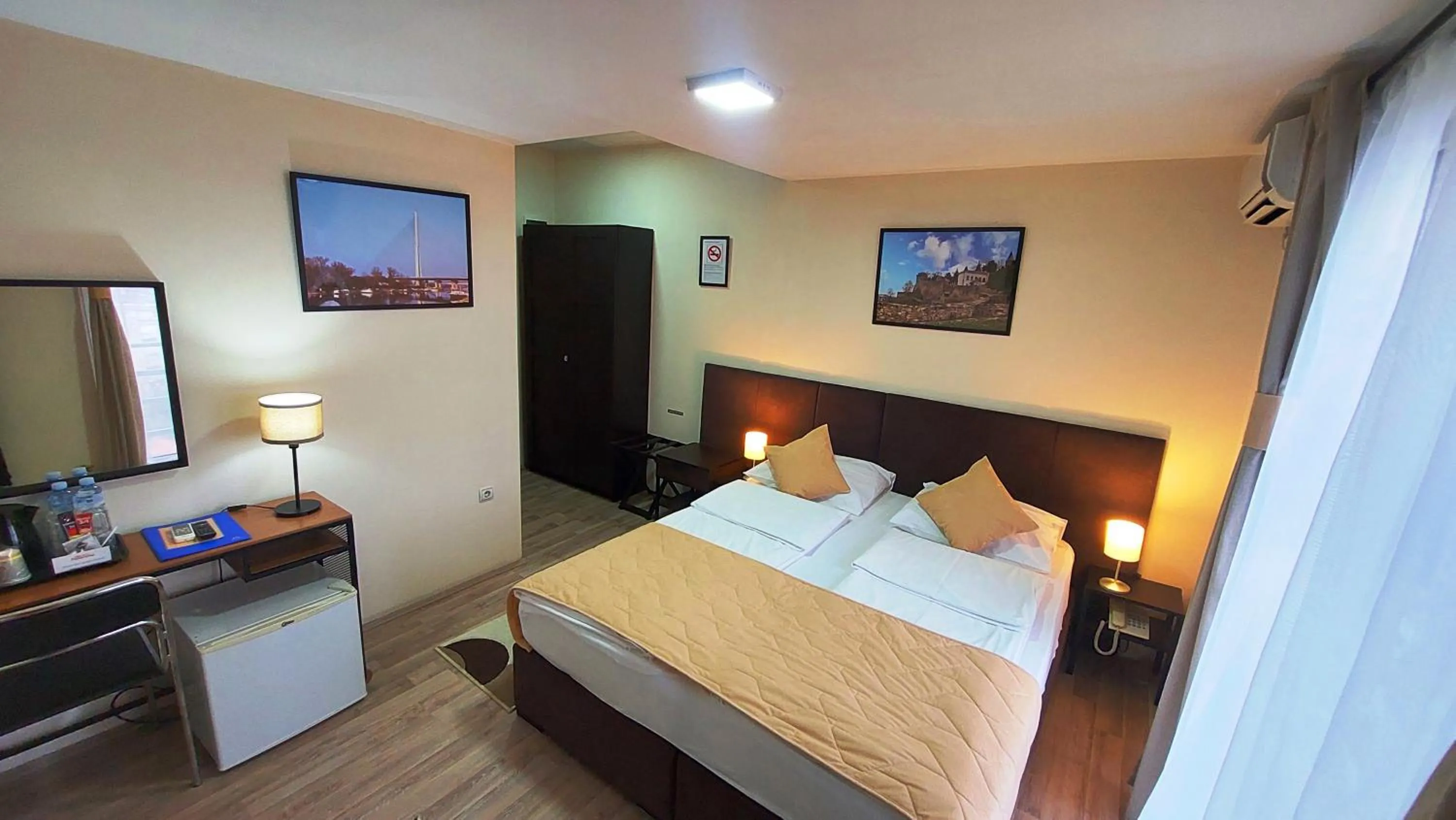 Photo of the whole room, Bed in Hotel Villa Panorama