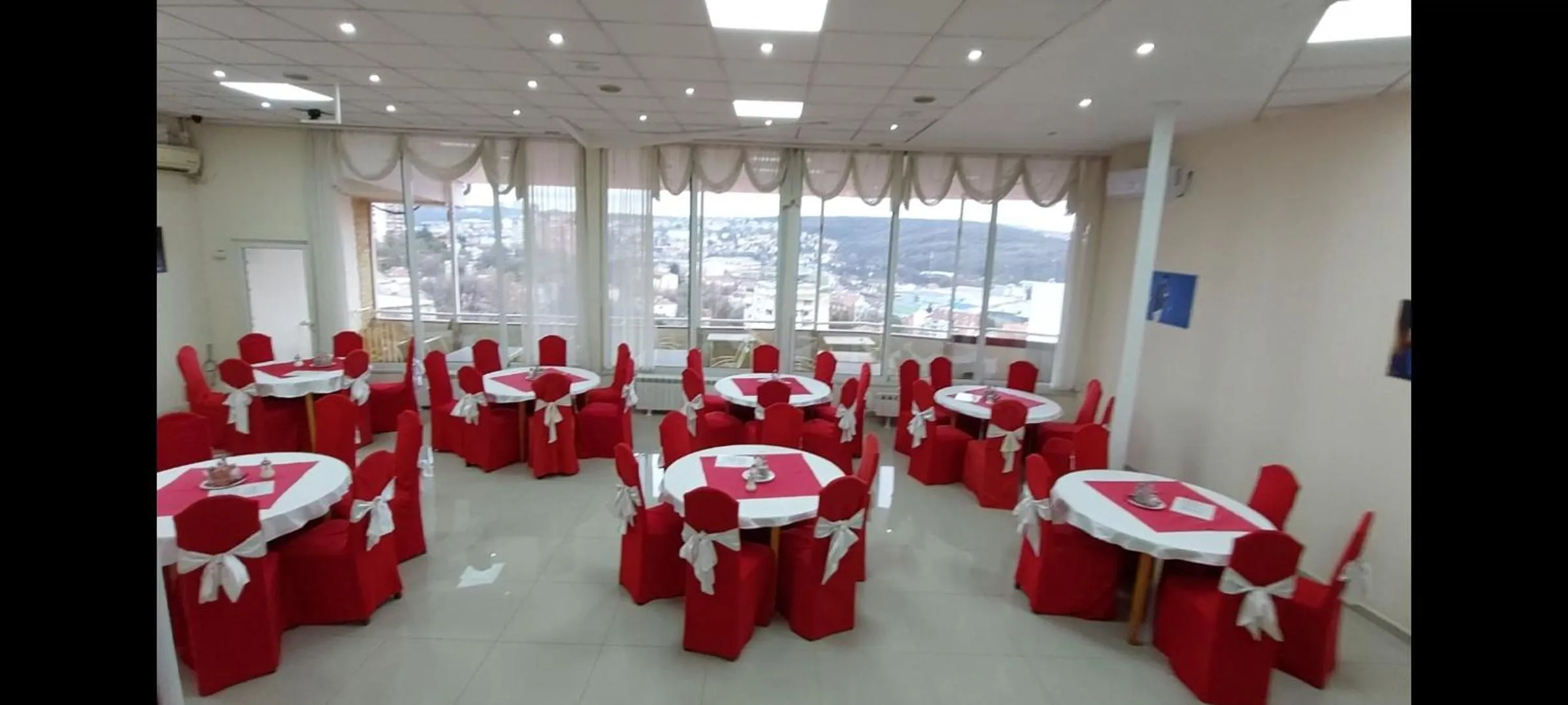 Restaurant/places to eat in Hotel Villa Panorama