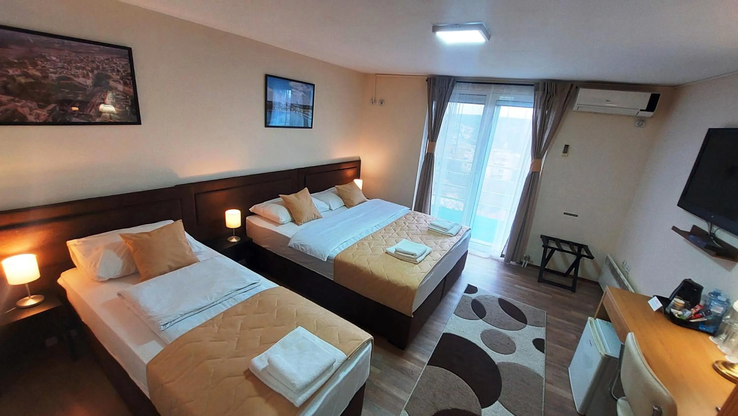 Photo of the whole room, Bed in Hotel Villa Panorama
