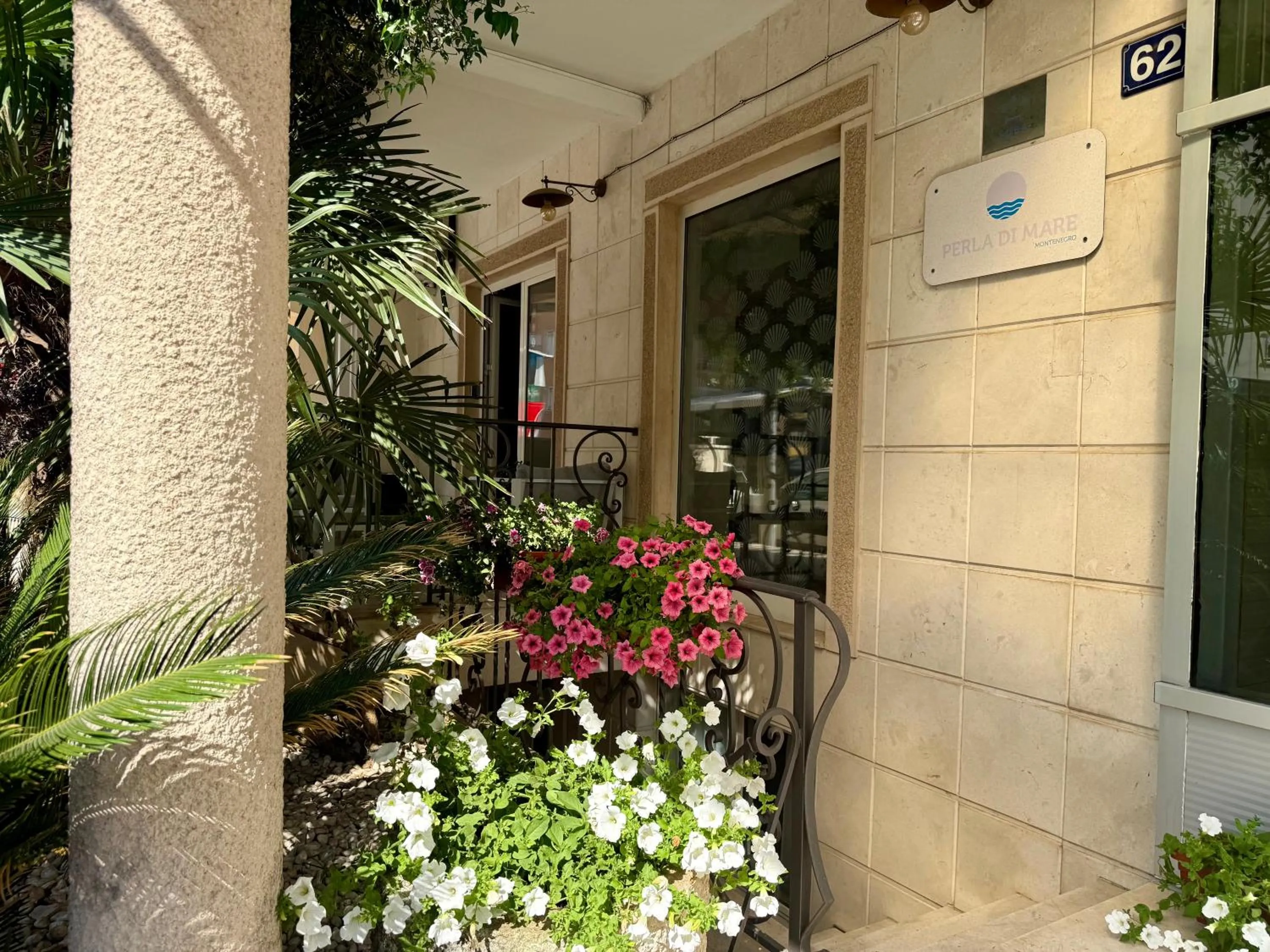 Property building in Villa Perla Di Mare Budva
