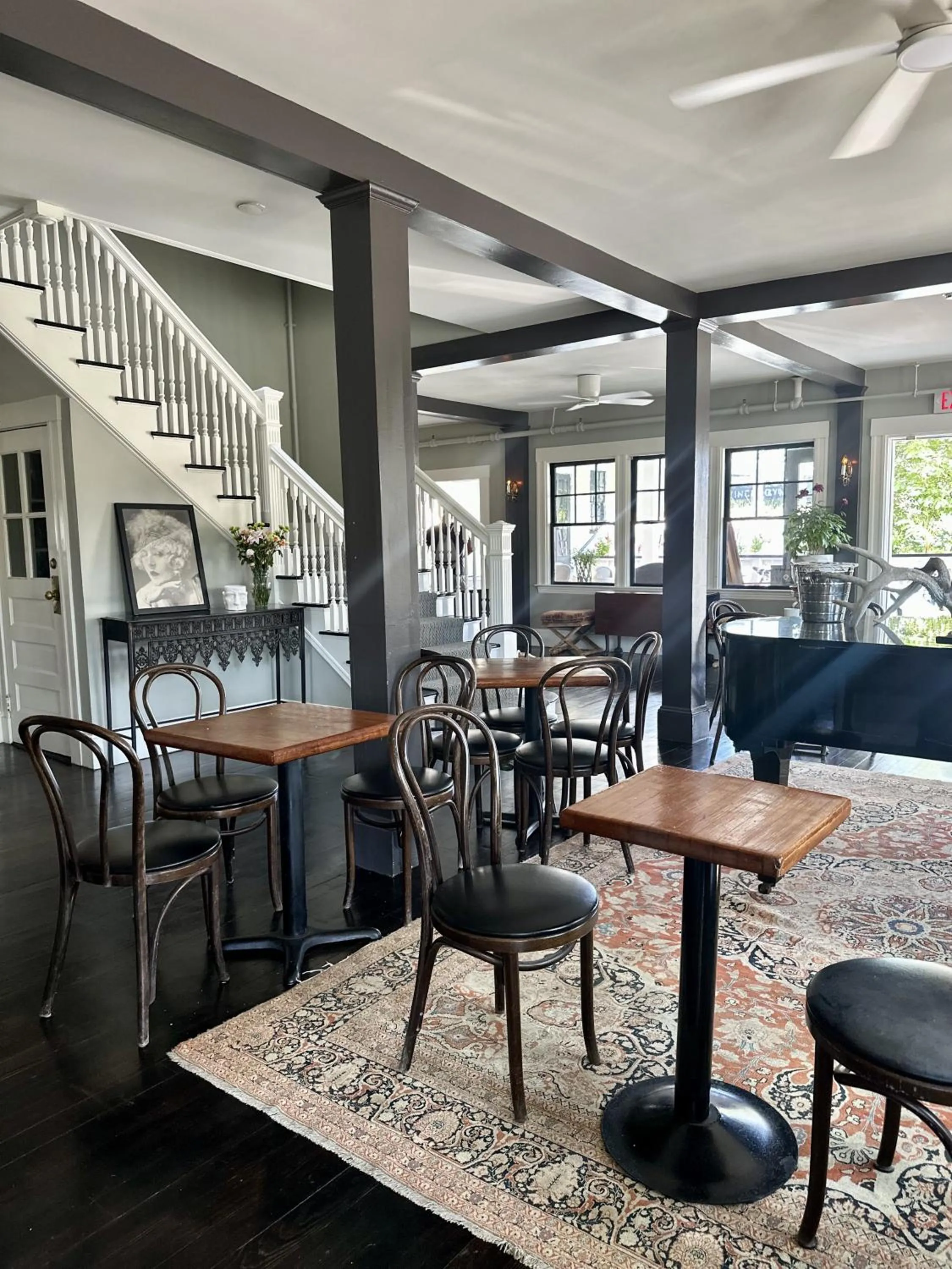 Communal lounge/ TV room in Gifford House