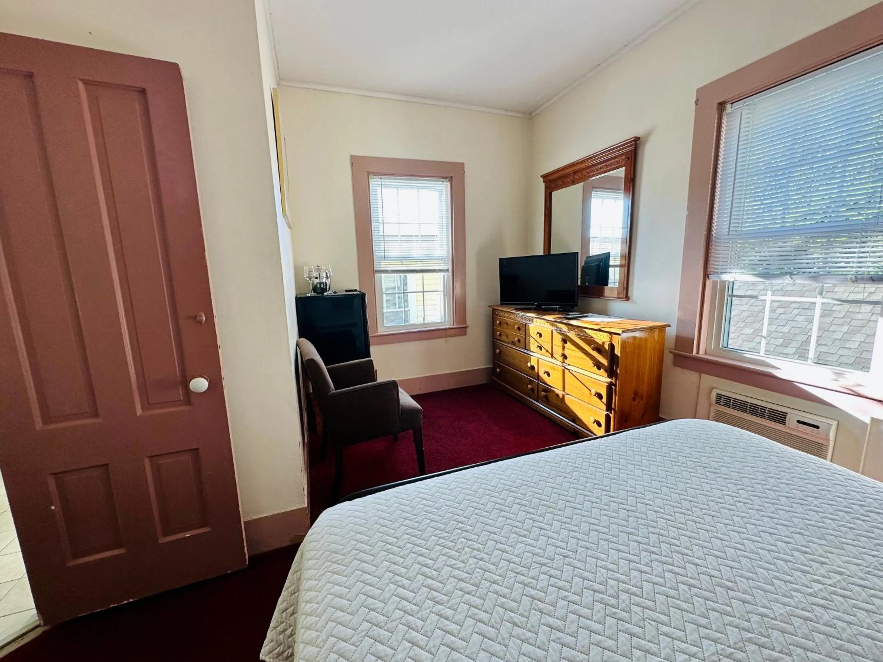 Bed in Gifford House