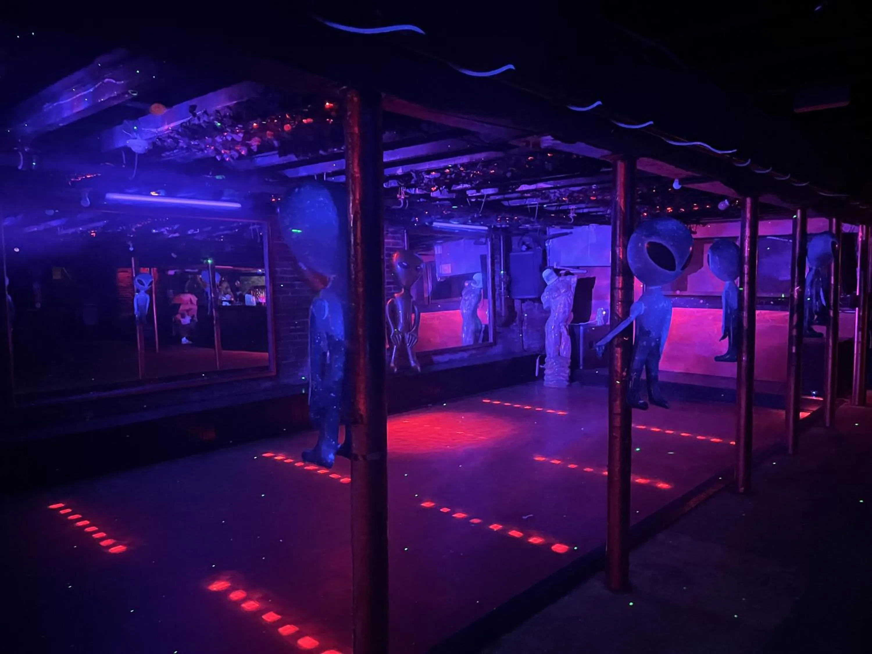 Nightclub / DJ in Gifford House