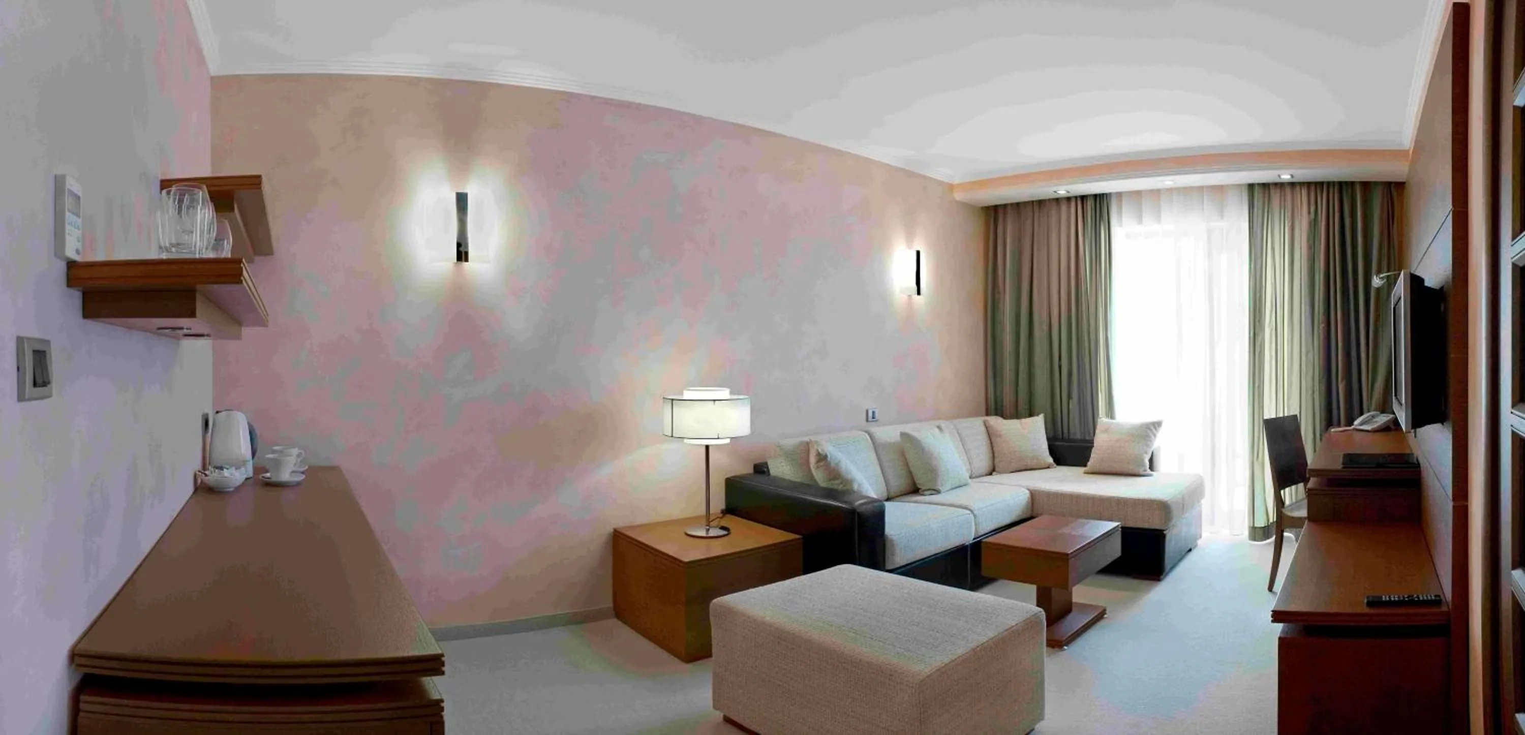 TV and multimedia in Monte Casa SPA & Wellness