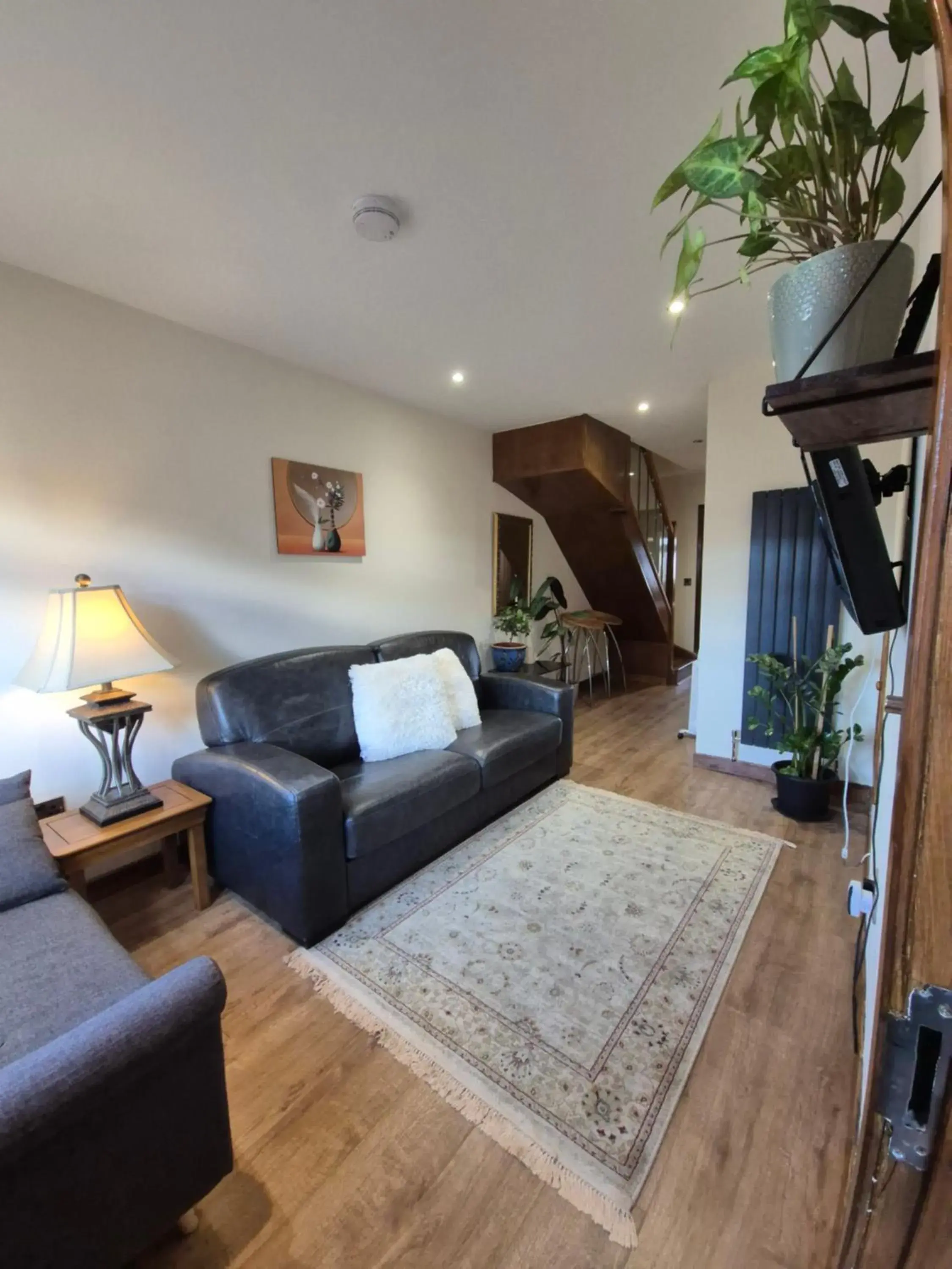 One-Bedroom Apartment in Self-catering extended family home One-Bedroom Apartment in Self-catering extended family home