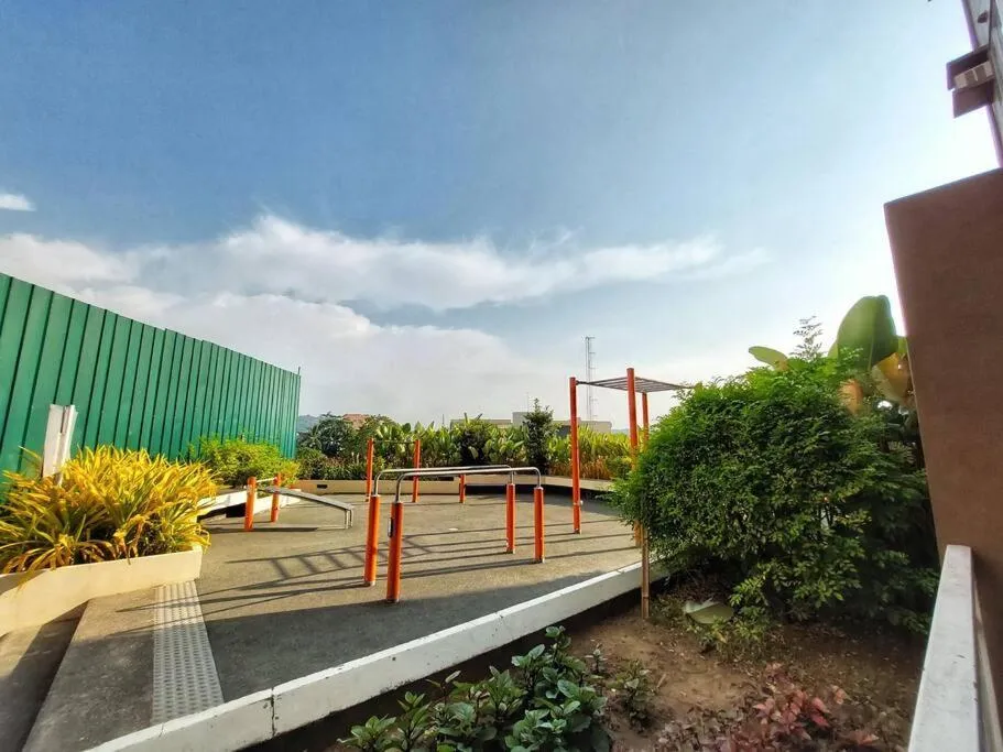 Heart of the City CDO Wifi Netflix