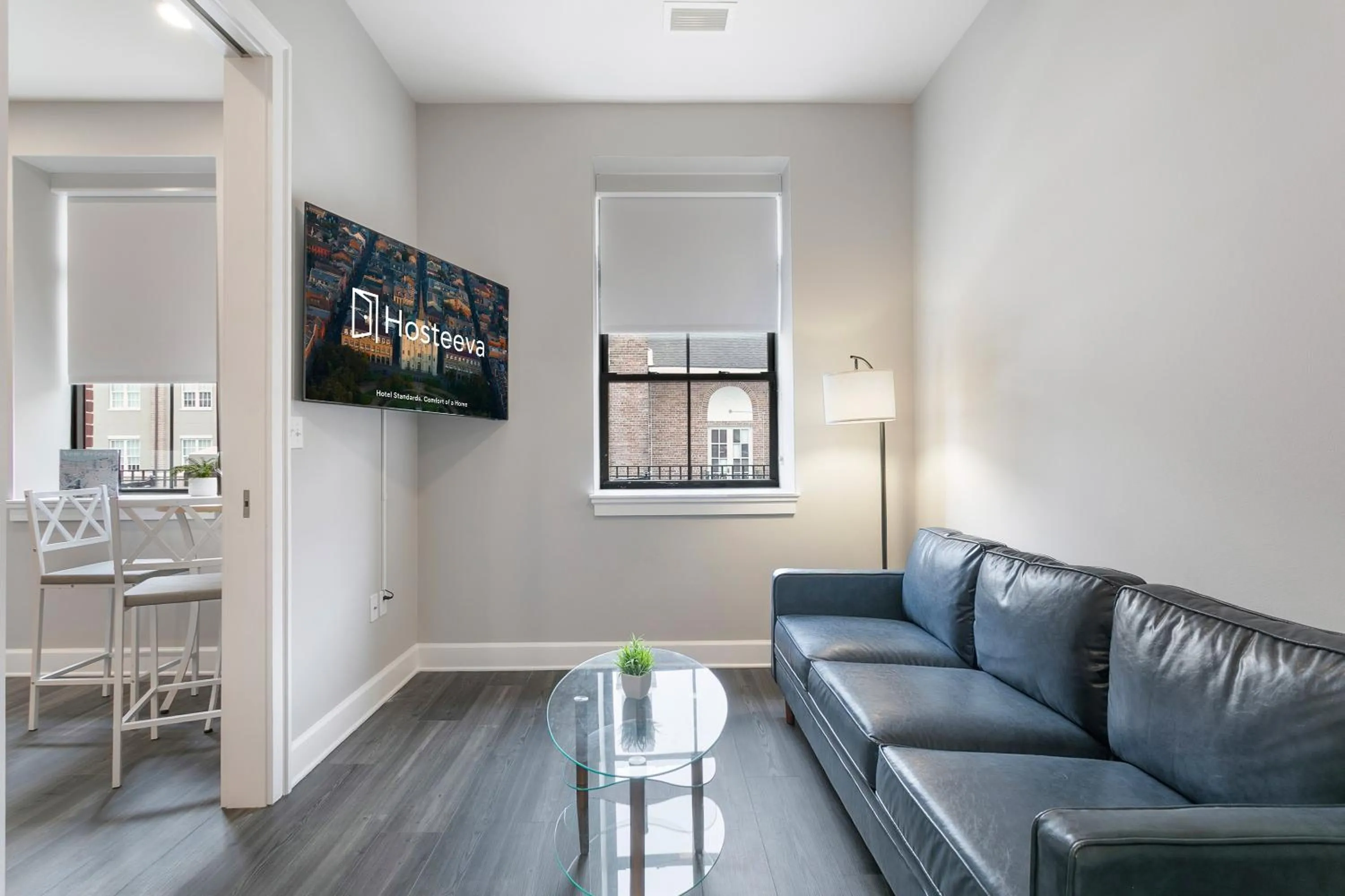 Living room in Bywater Suite Hotel