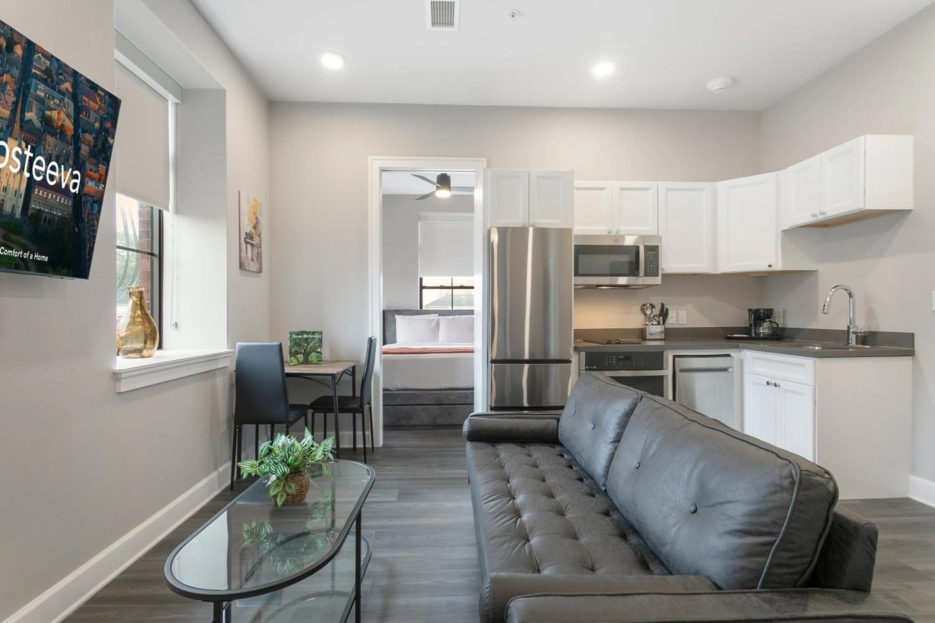 Living room in Bywater Suite Hotel