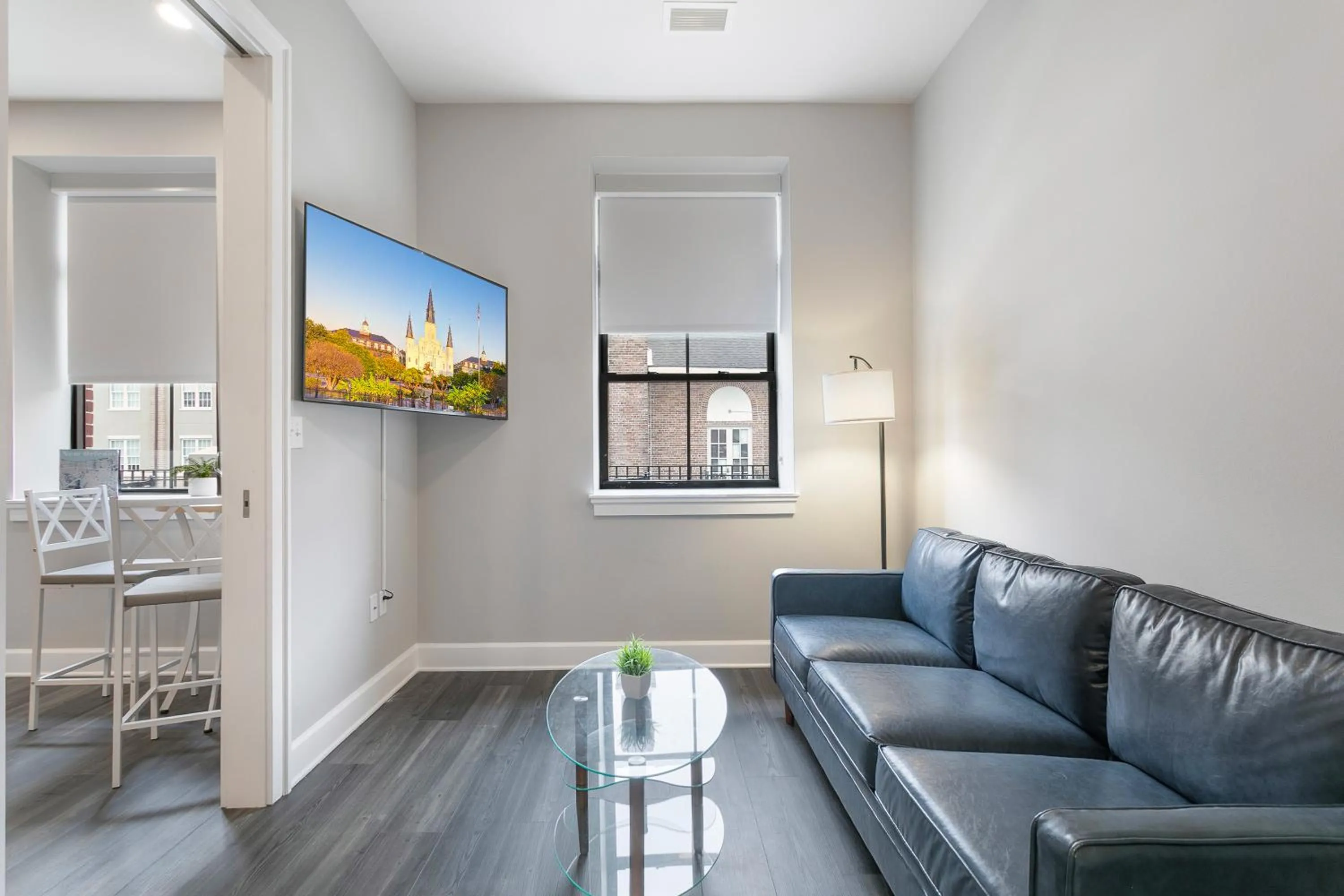 Living room in Bywater Suite Hotel