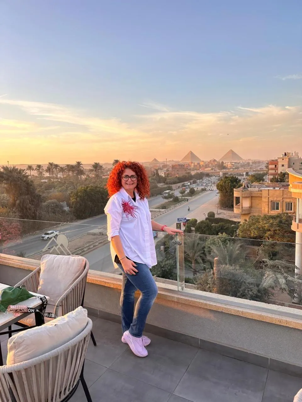 People in Pyramids sunrise inn