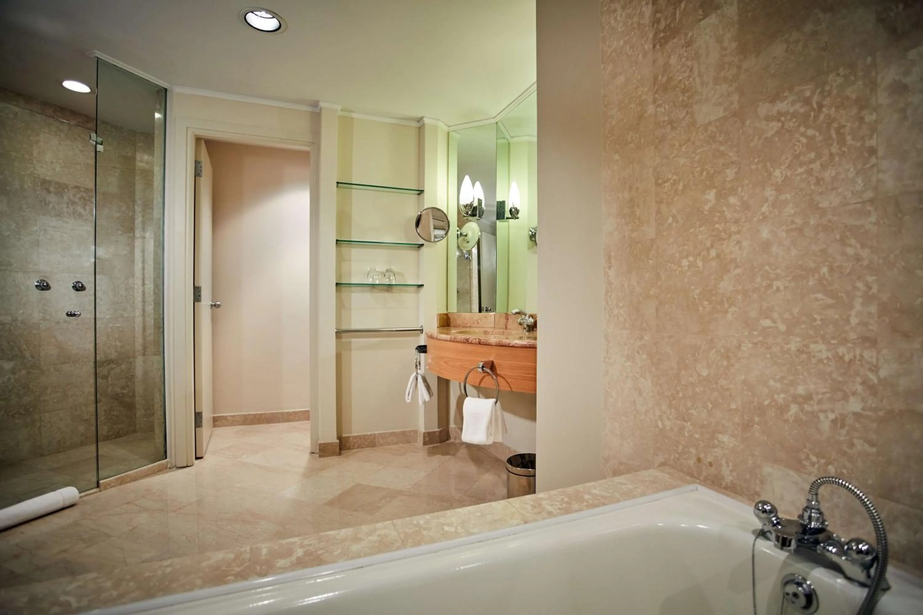 Bathroom in Hyatt Regency Belgrade