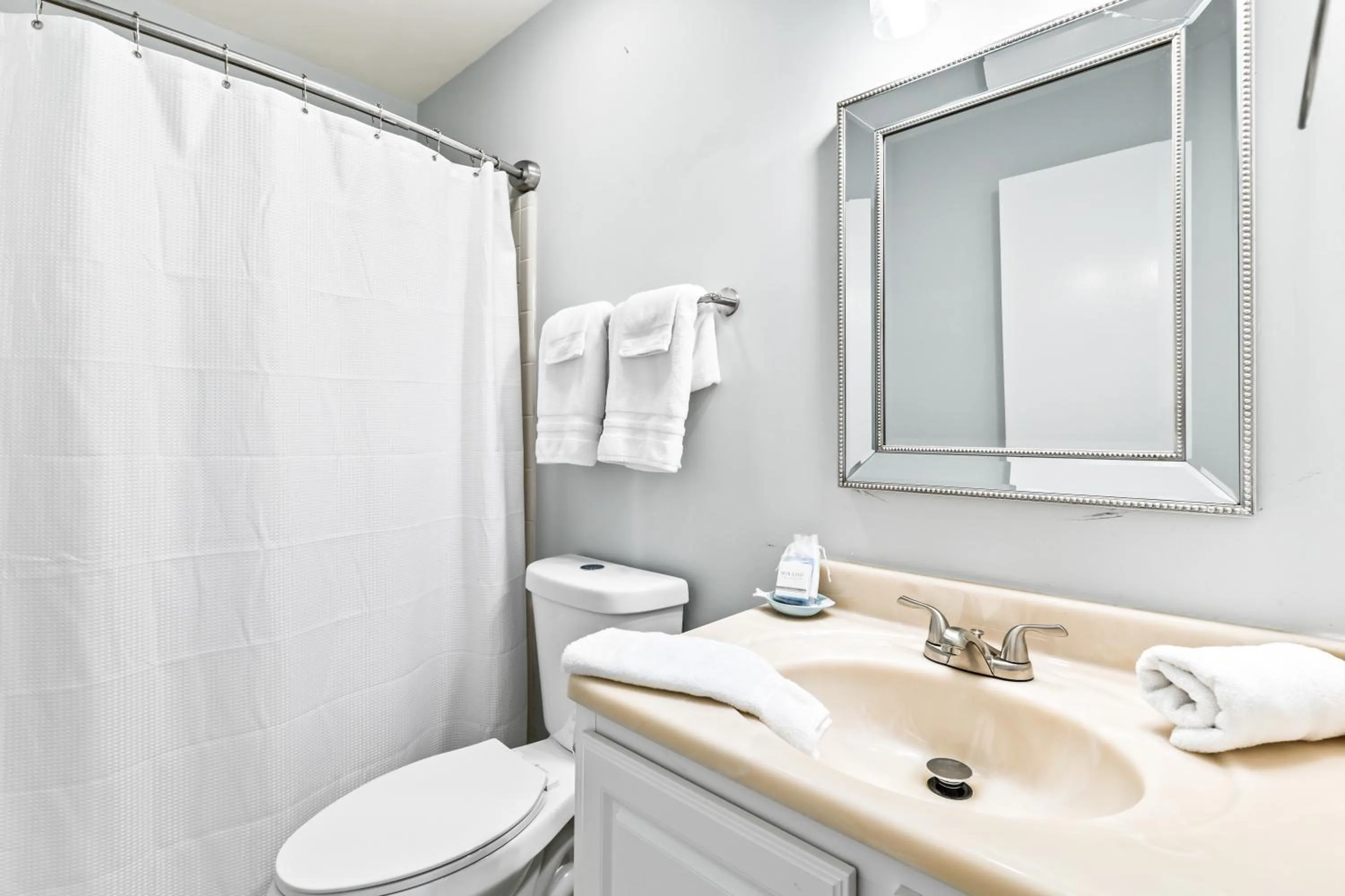 Bathroom in Mariner's Walk 10F - Charming Oceanview! Two-Story Villa!