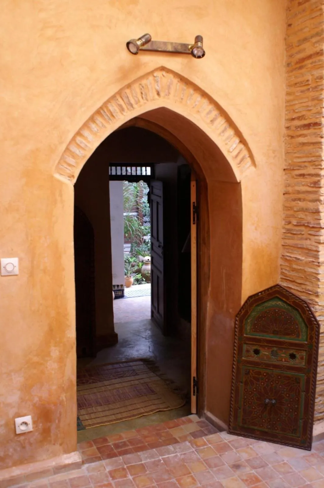 Facade/entrance in Riad Felloussia