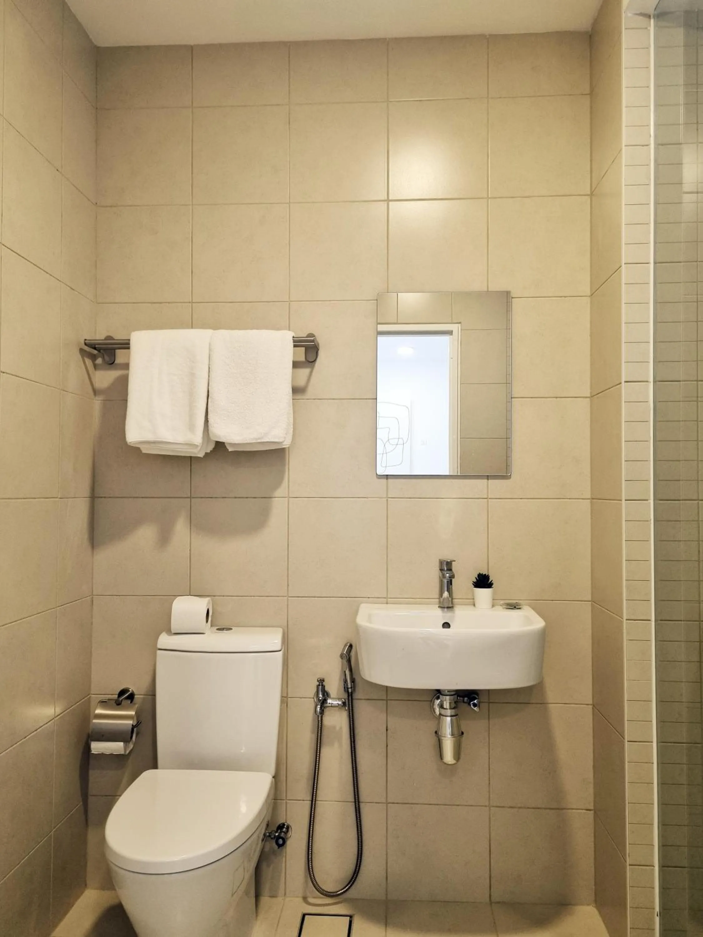 Toilet in StaySuites The Apple Melaka