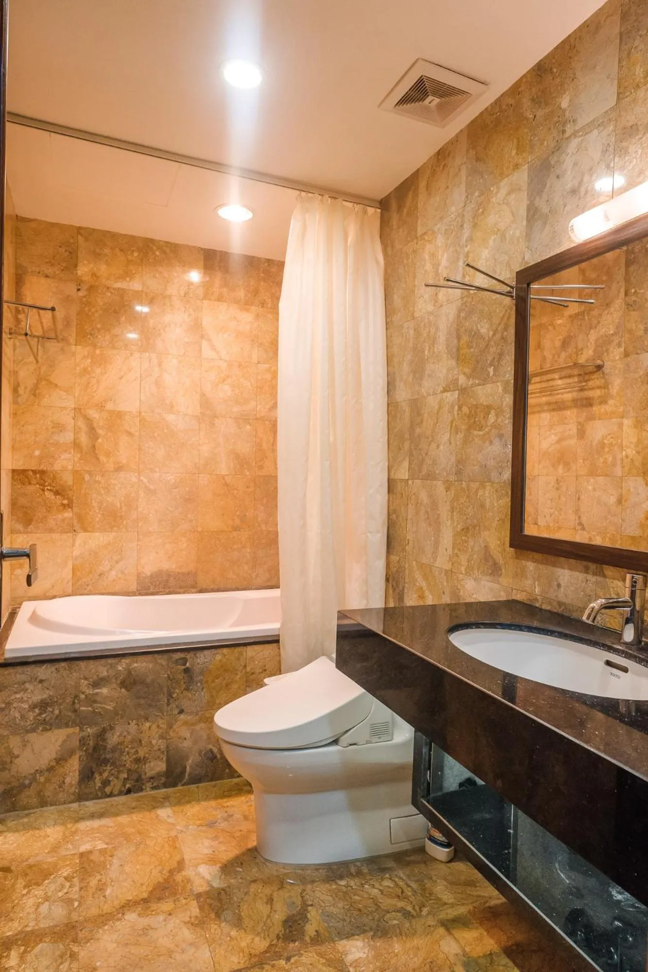 NINE HOUSING A10 Kim Ma